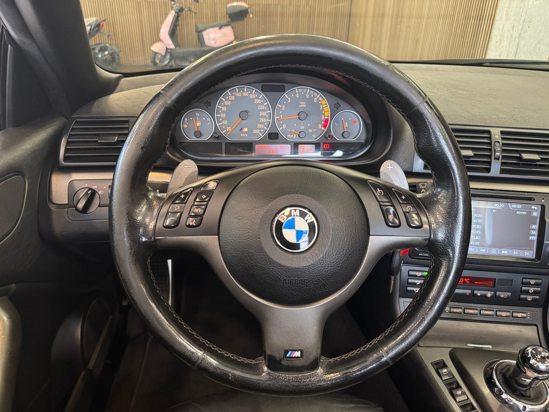BMW M3 Cabriolet-image-8