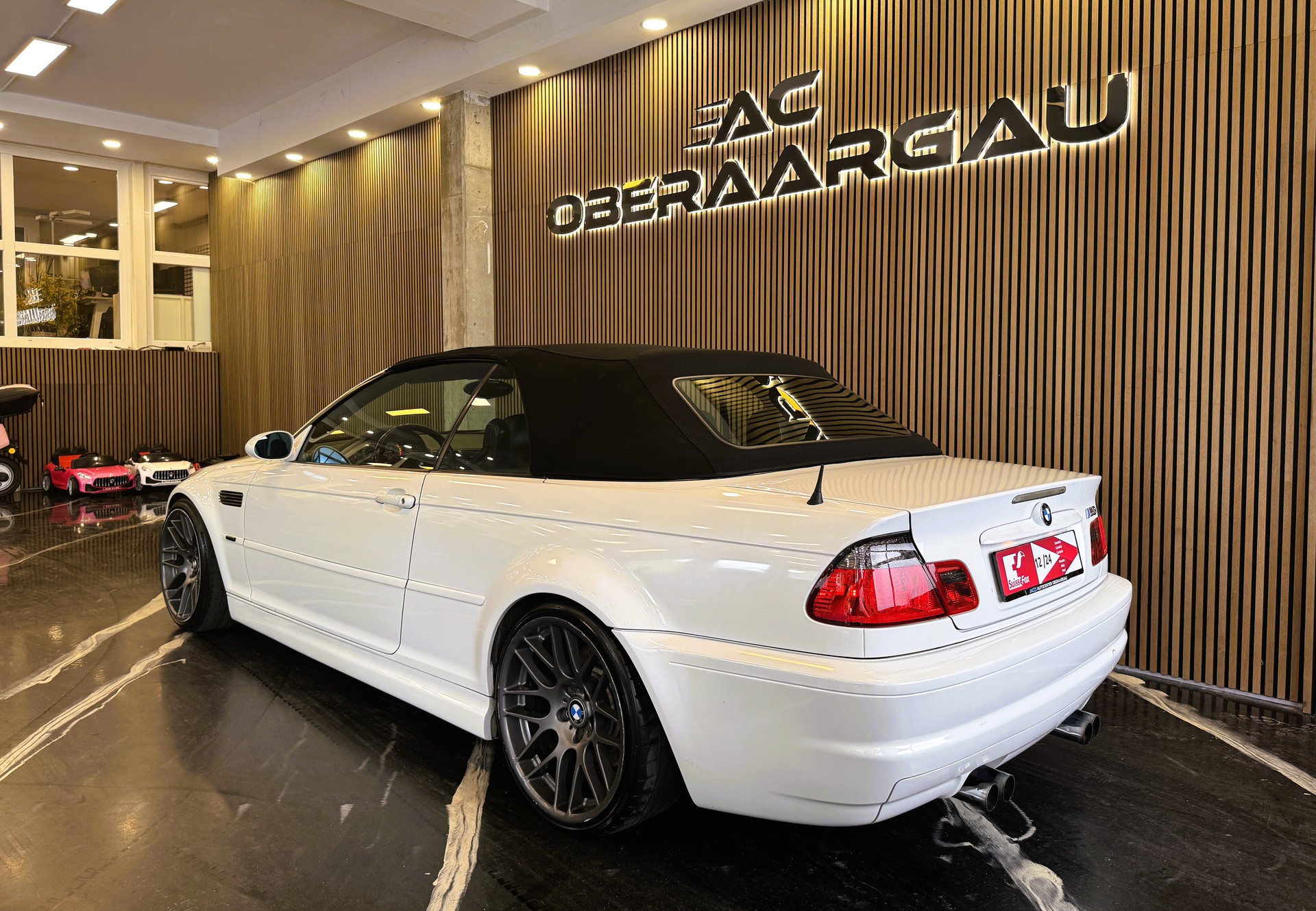 BMW M3 Cabriolet-image-4