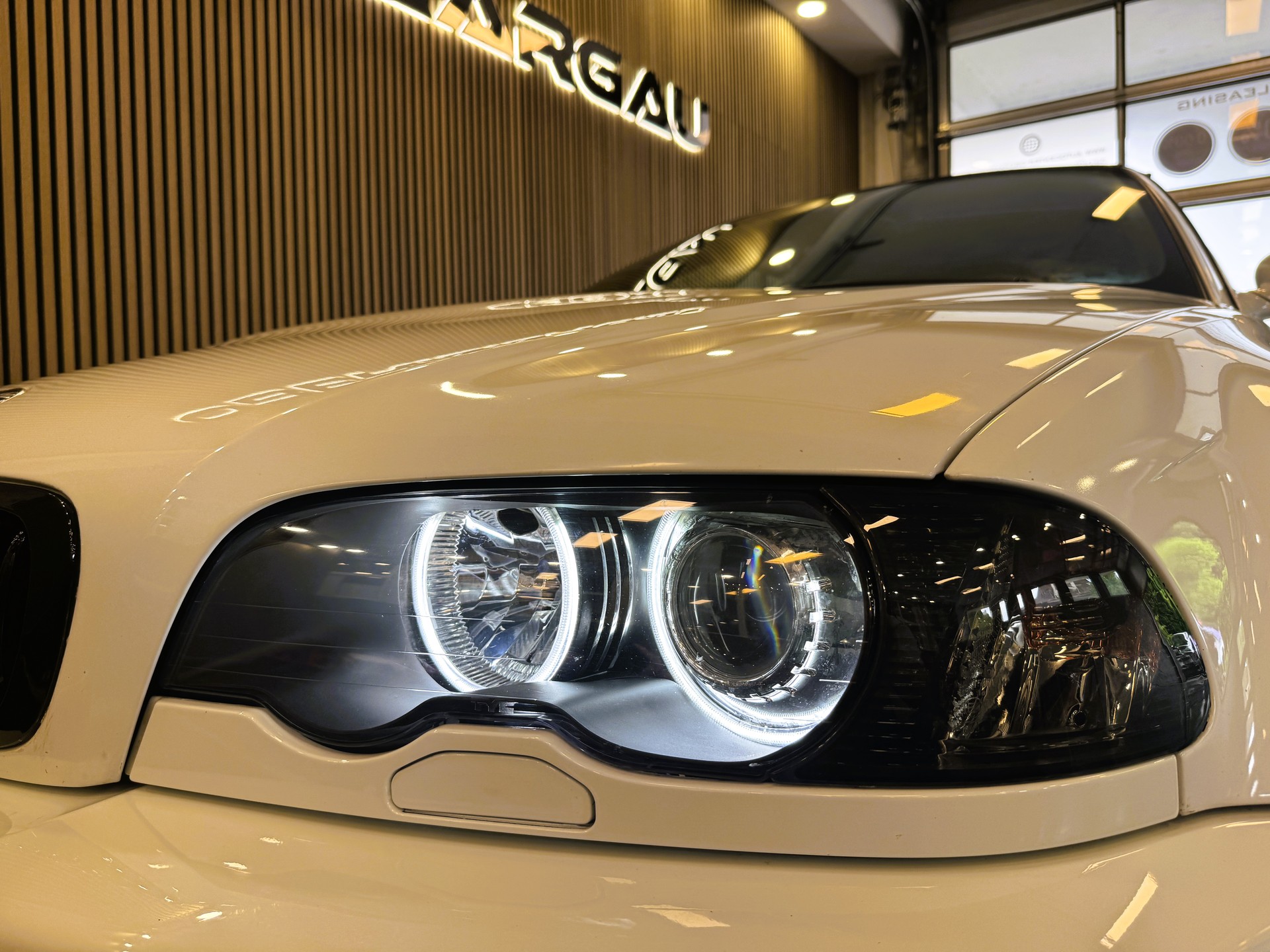 BMW M3 Cabriolet-image-2