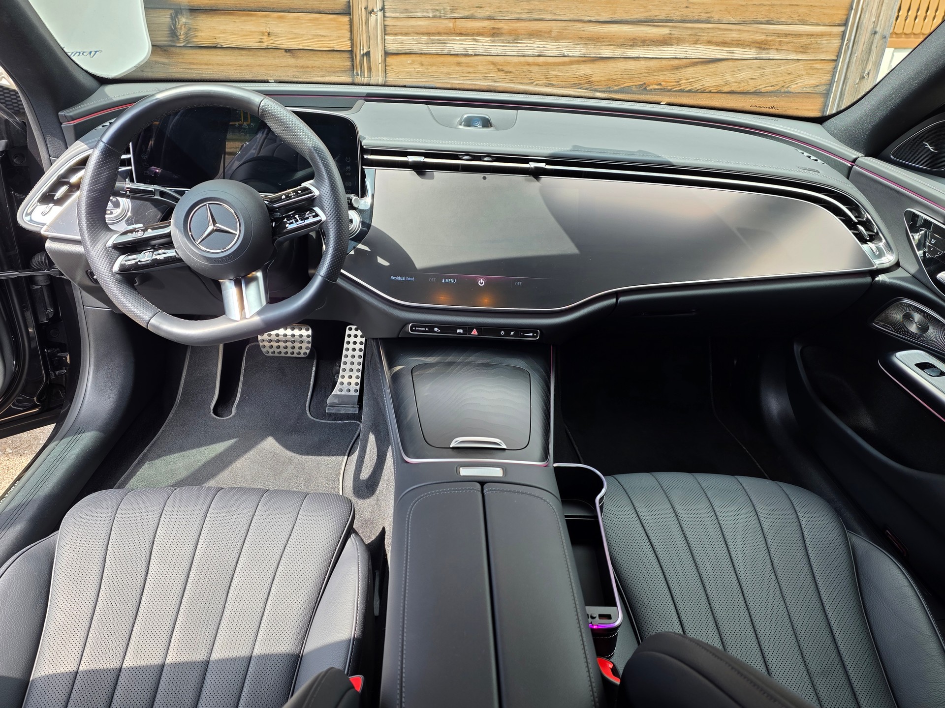MERCEDES-BENZ E 220 d AMG Line 4matic-image-7