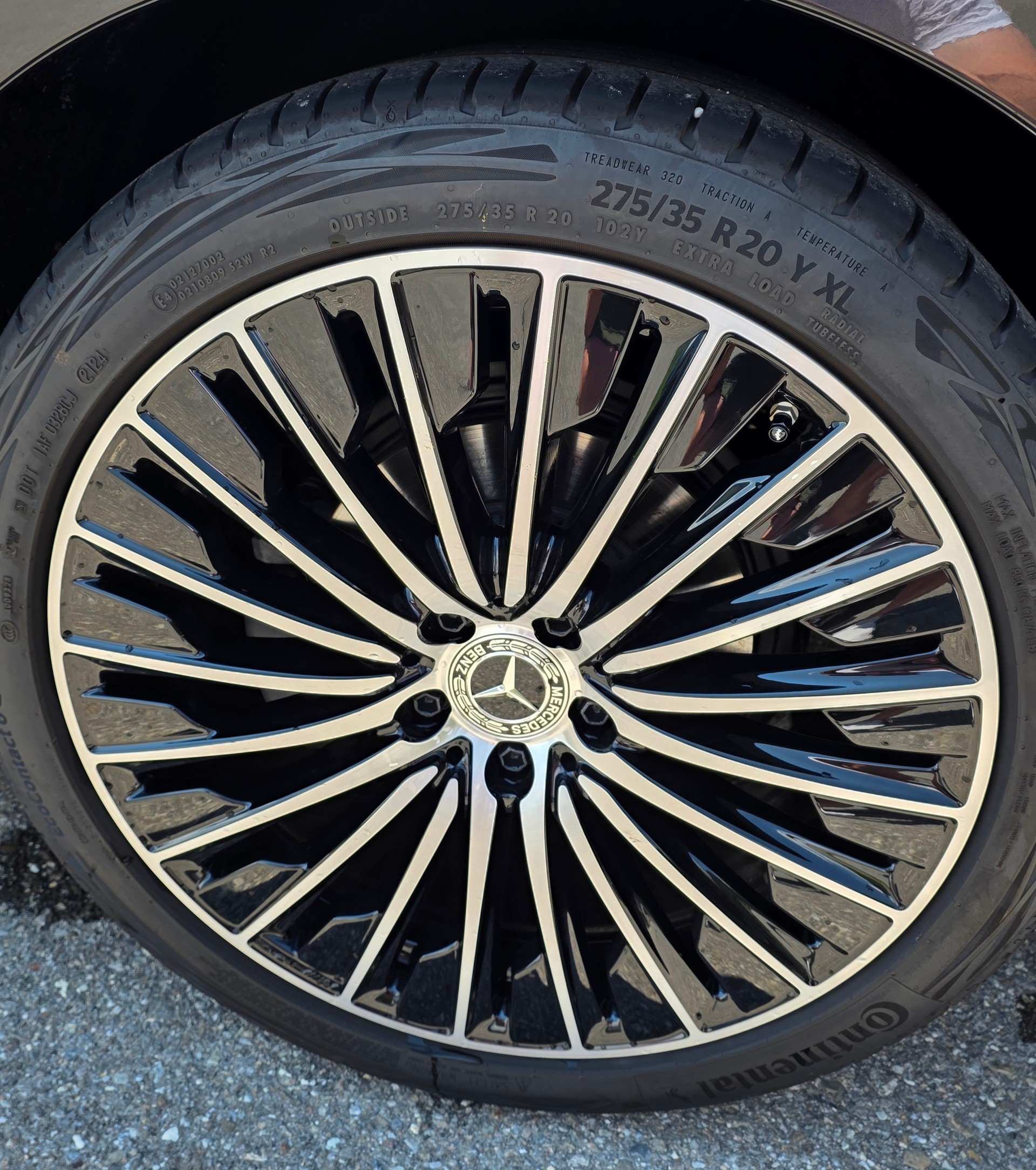 MERCEDES-BENZ E 220 d AMG Line 4matic-image-6