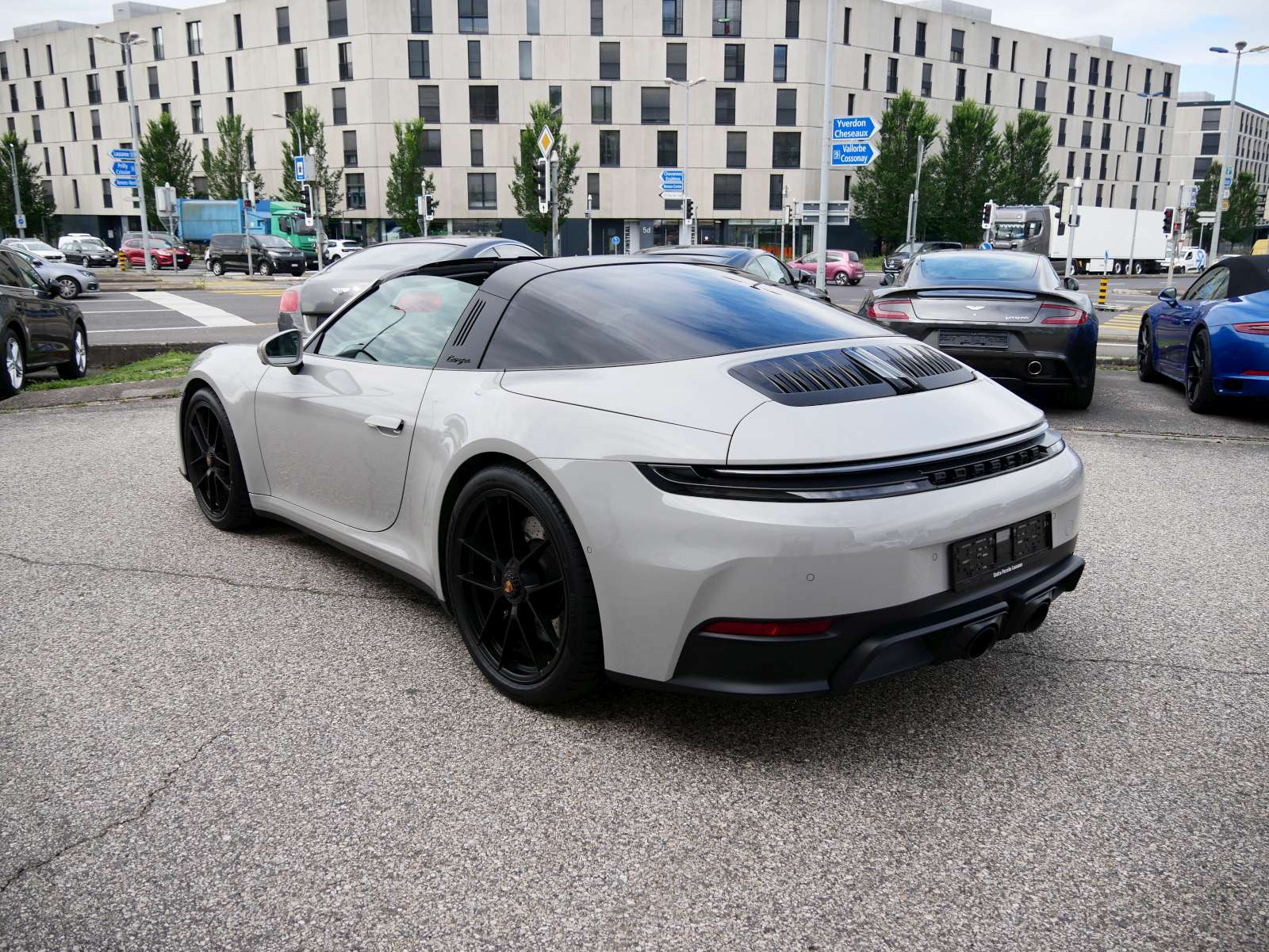 PORSCHE 911 Targa 4 GTS PDK-image-2