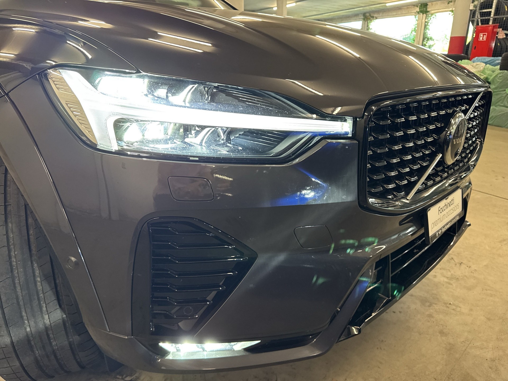 VOLVO XC60 B5 Diesel Mild Hybrid AWD Ultimate Bright Geartronic-image-16
