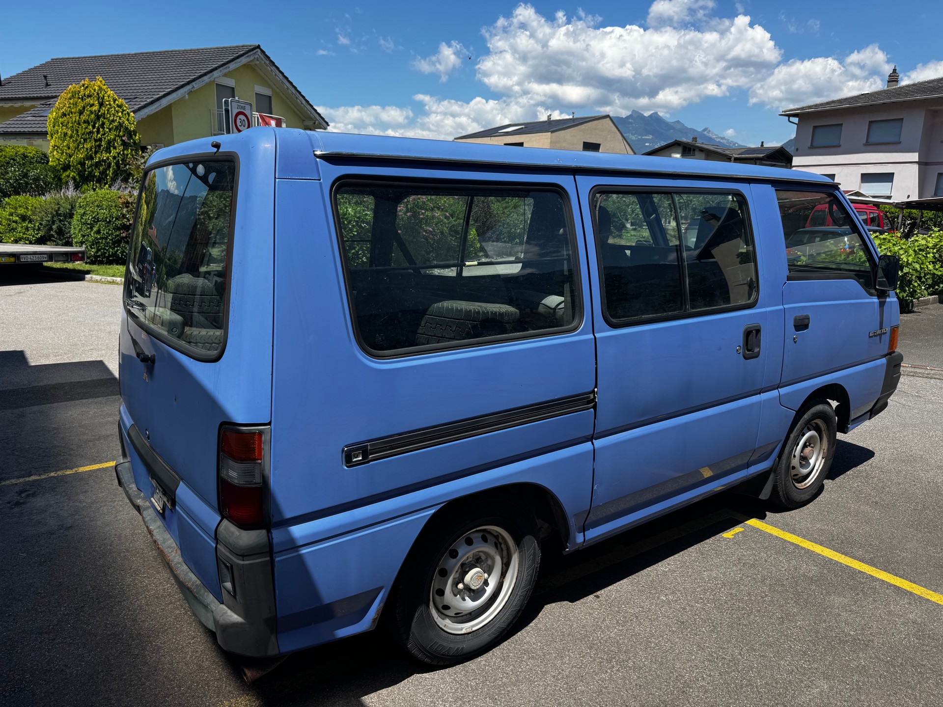 MITSUBISHI L 300 2.0-16 ECI-image-3