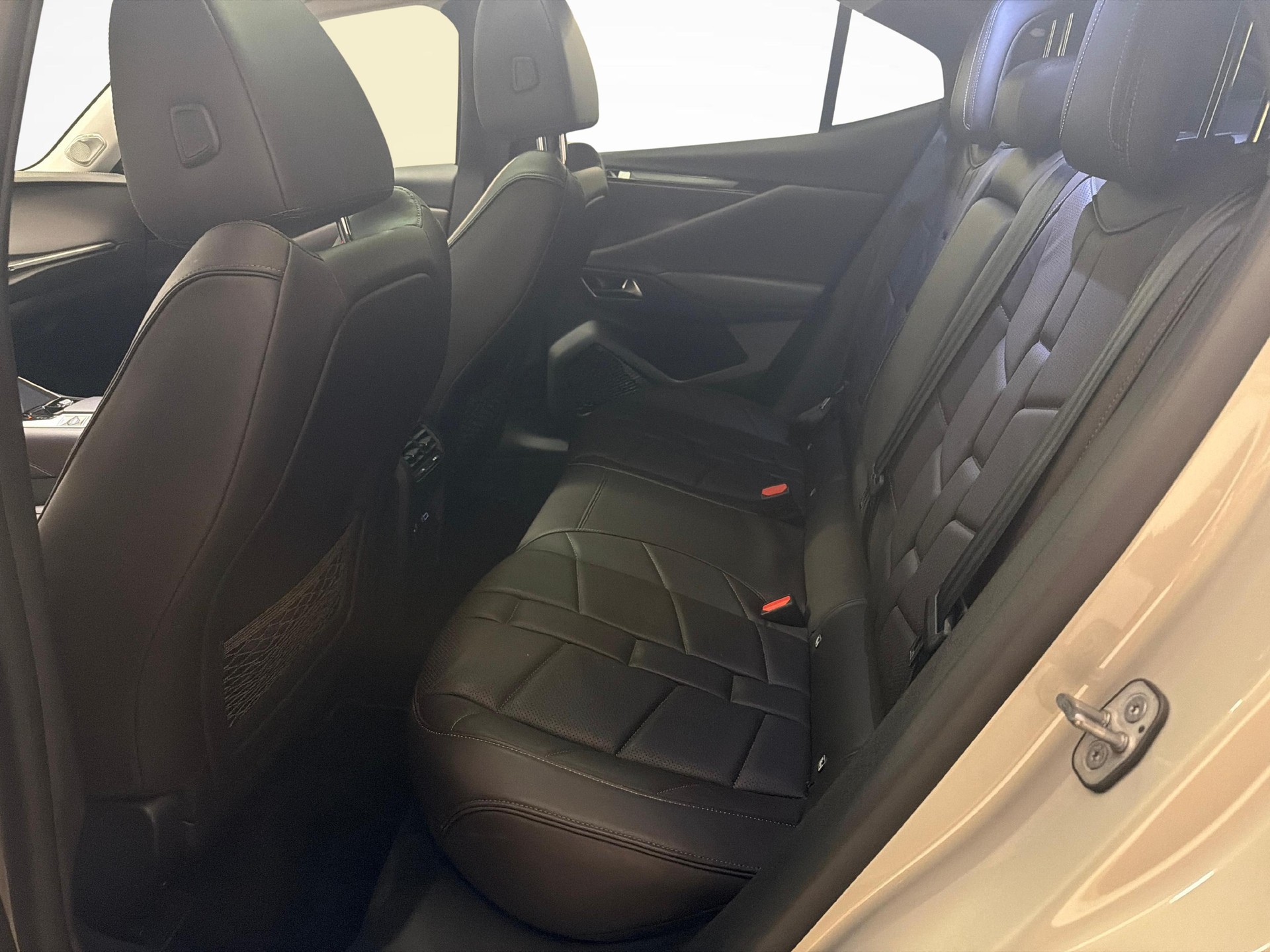 DS AUTOMOBILES 4 1.6 E-Tense Rivoli-image-11