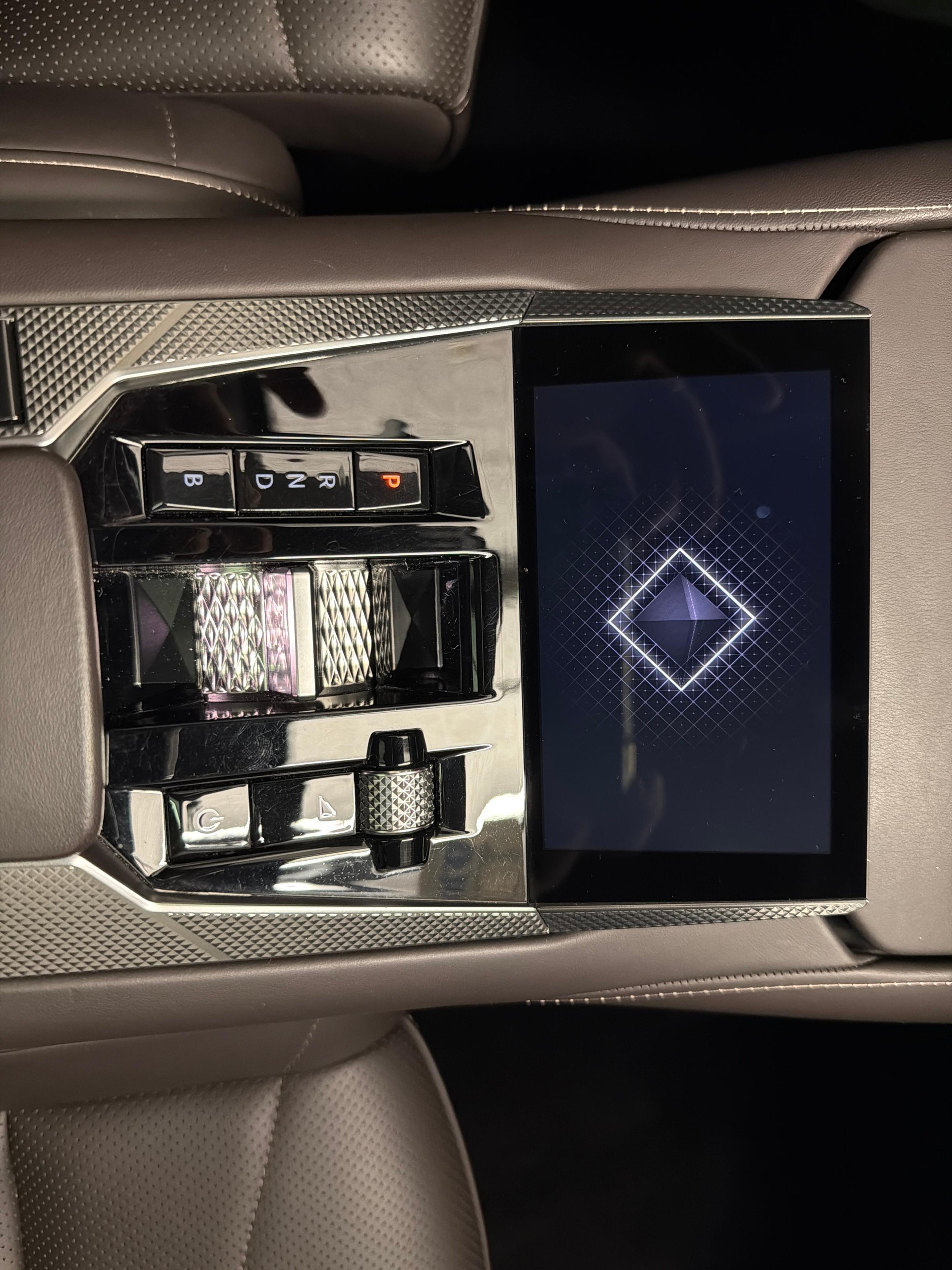 DS AUTOMOBILES 4 1.6 E-Tense Rivoli-image-14