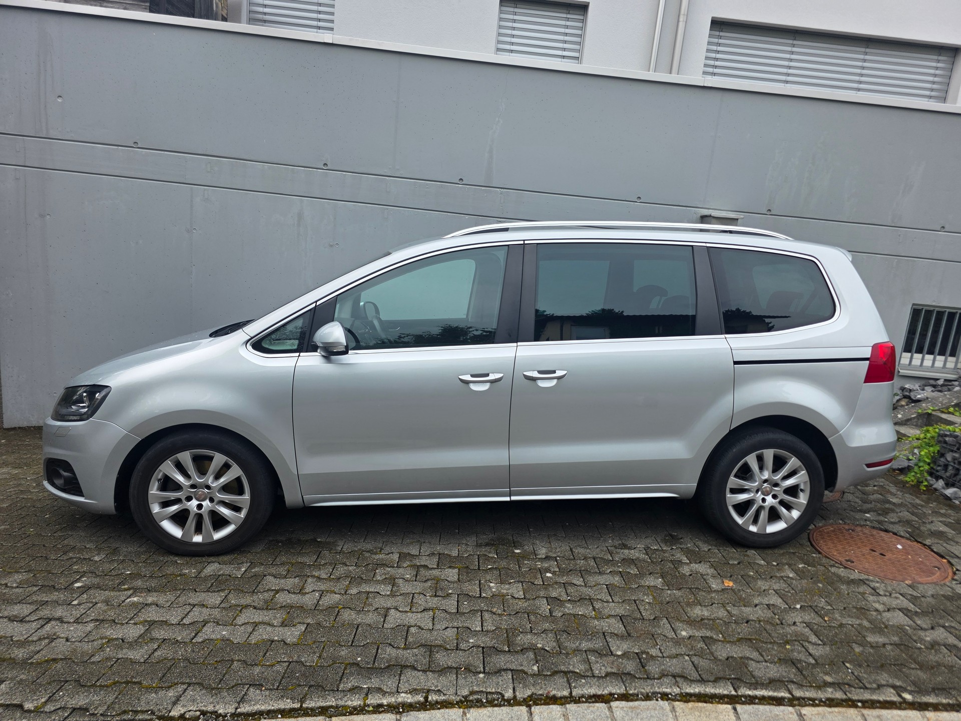 SEAT 2.0 TDI 140 EcoM Style-image-0