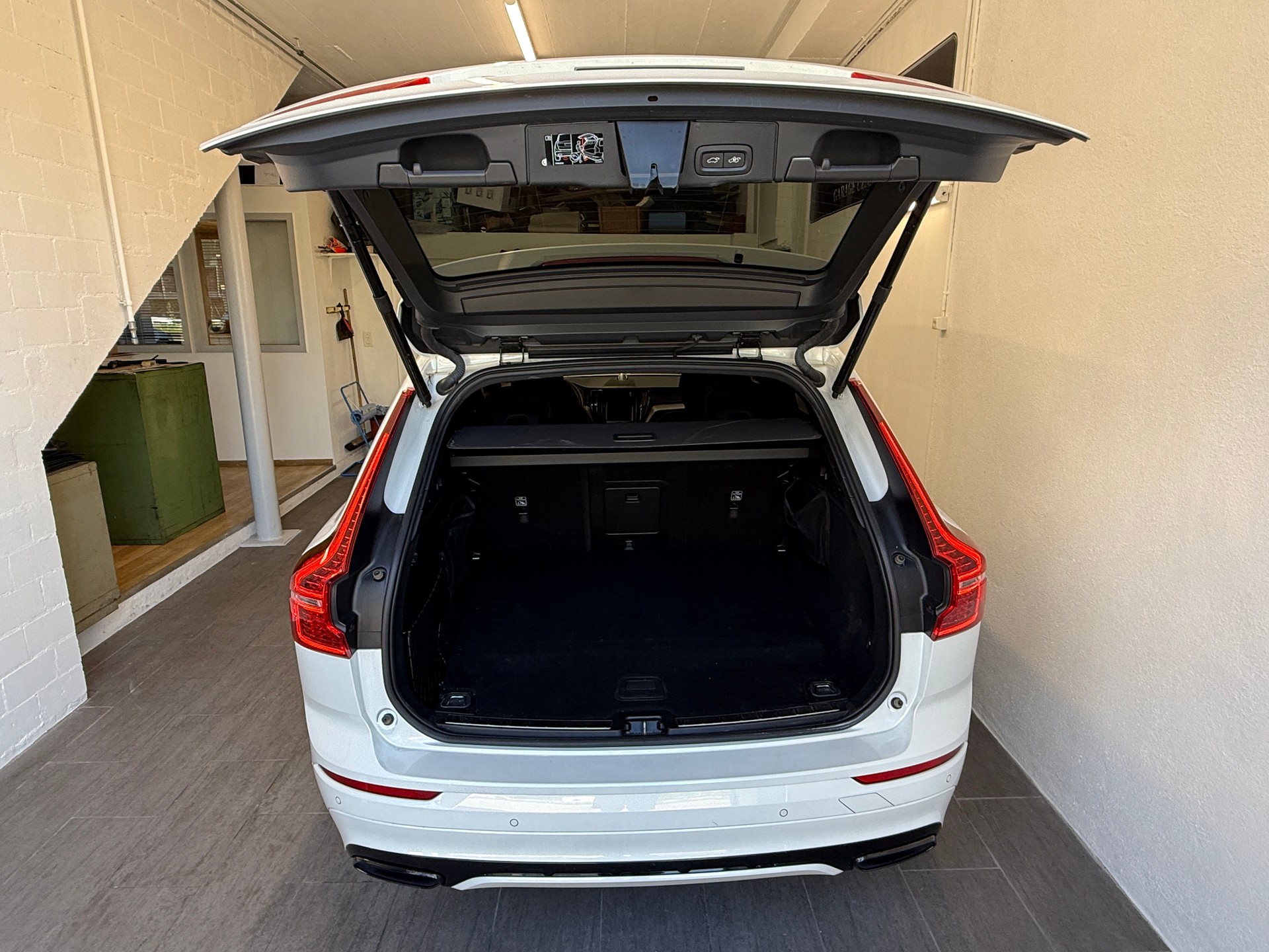 VOLVO XC60 T8 eAWD Polestar Geartronic Ab 540.- pro Monat-image-8