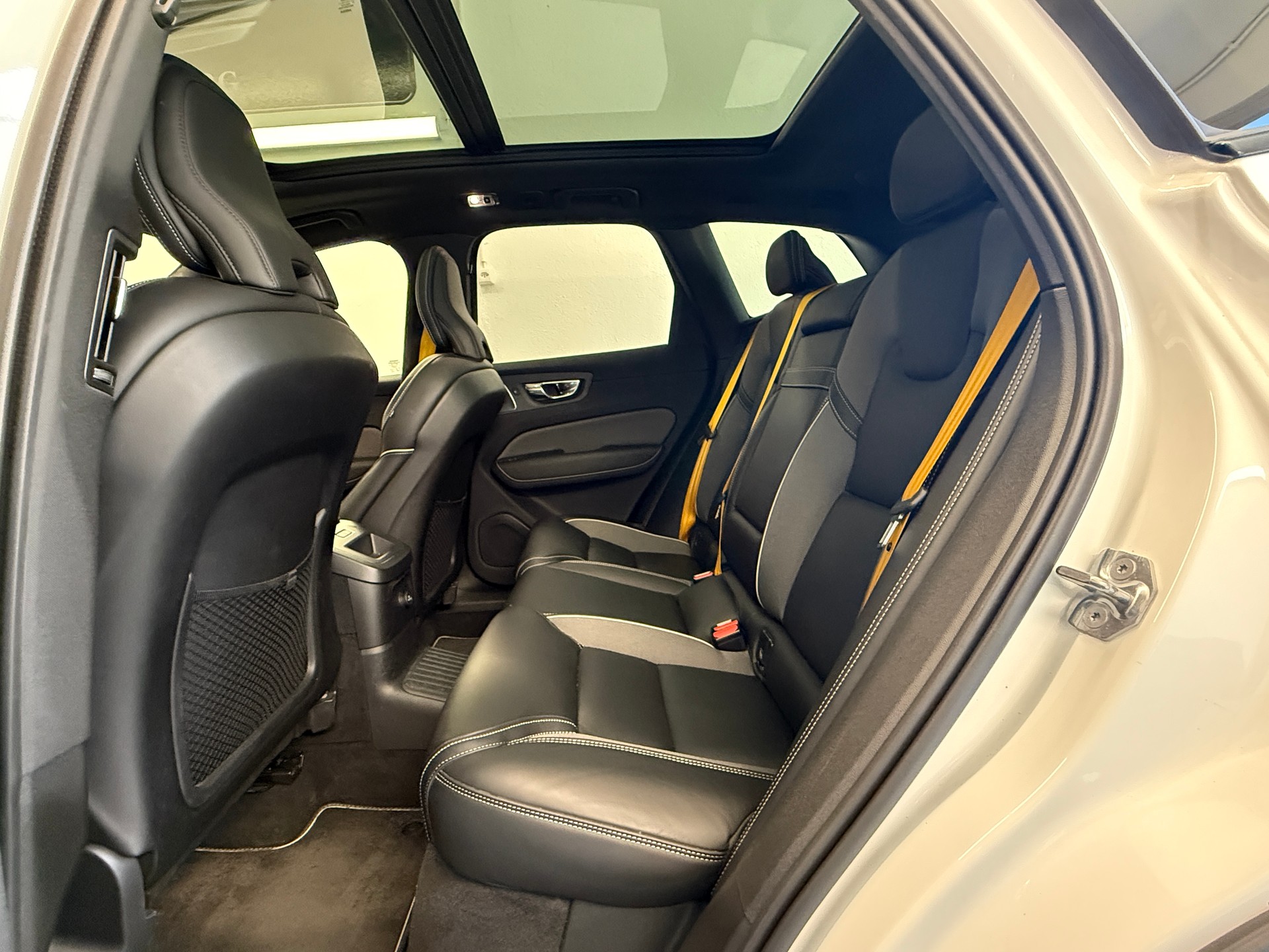 VOLVO XC60 T8 eAWD Polestar Geartronic Ab 540.- pro Monat-image-10