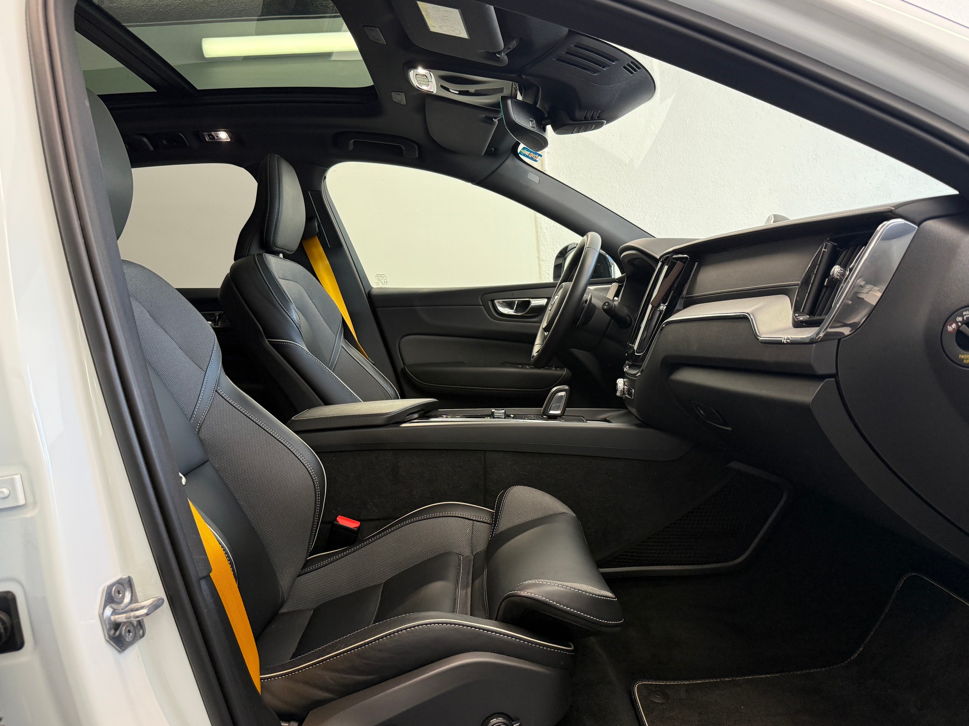 VOLVO XC60 T8 eAWD Polestar Geartronic Ab 540.- pro Monat-image-13