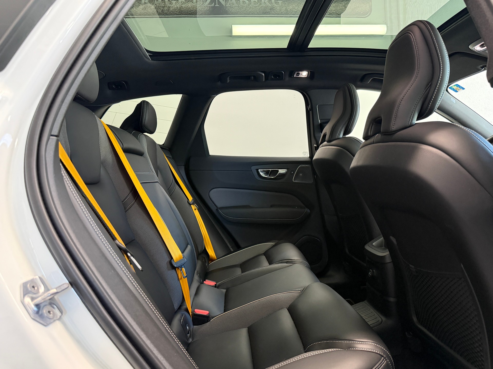 VOLVO XC60 T8 eAWD Polestar Geartronic Ab 540.- pro Monat-image-14