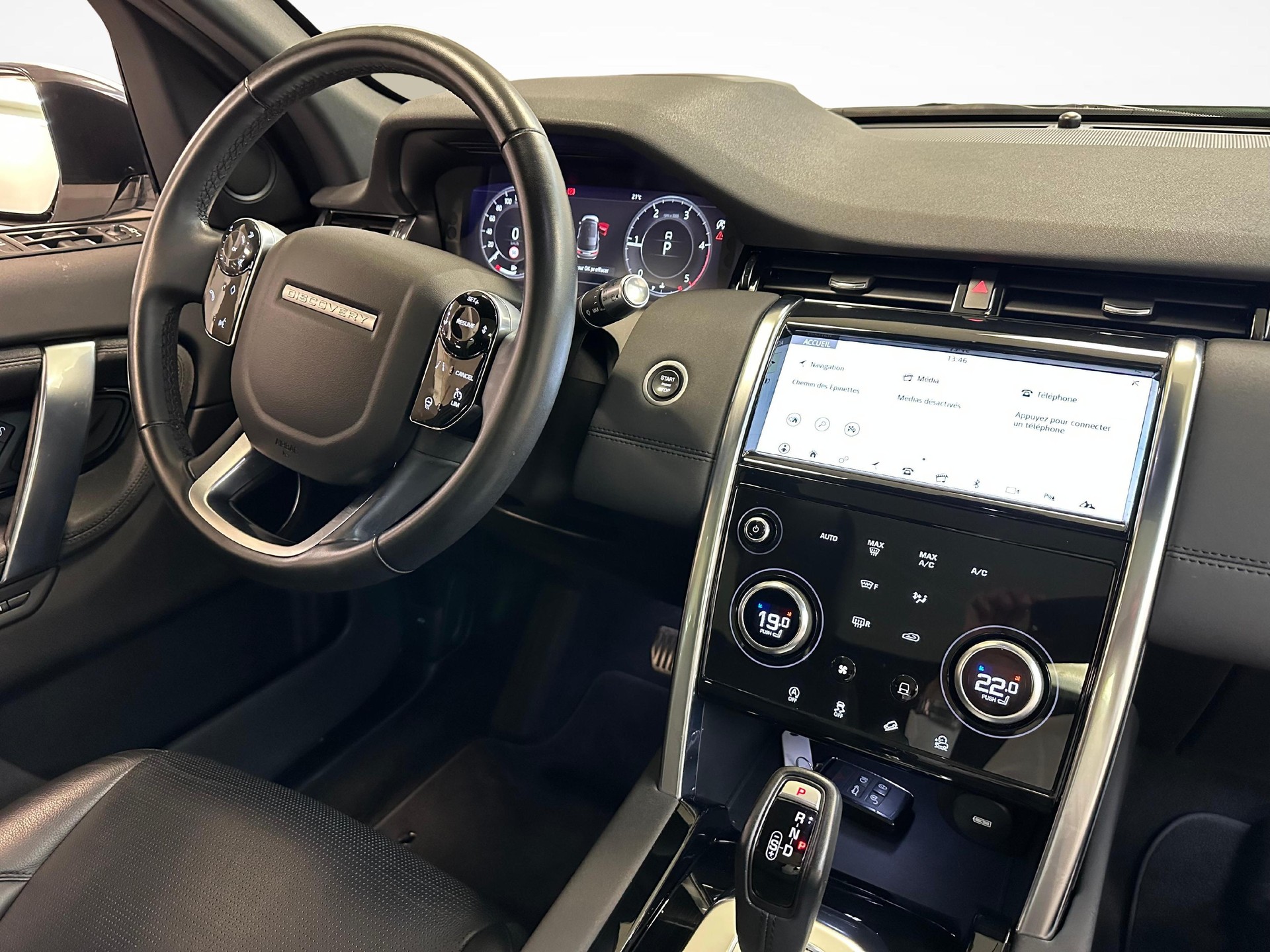 LAND ROVER Discovery Sport 2.0 TD4 180 SE-image-5