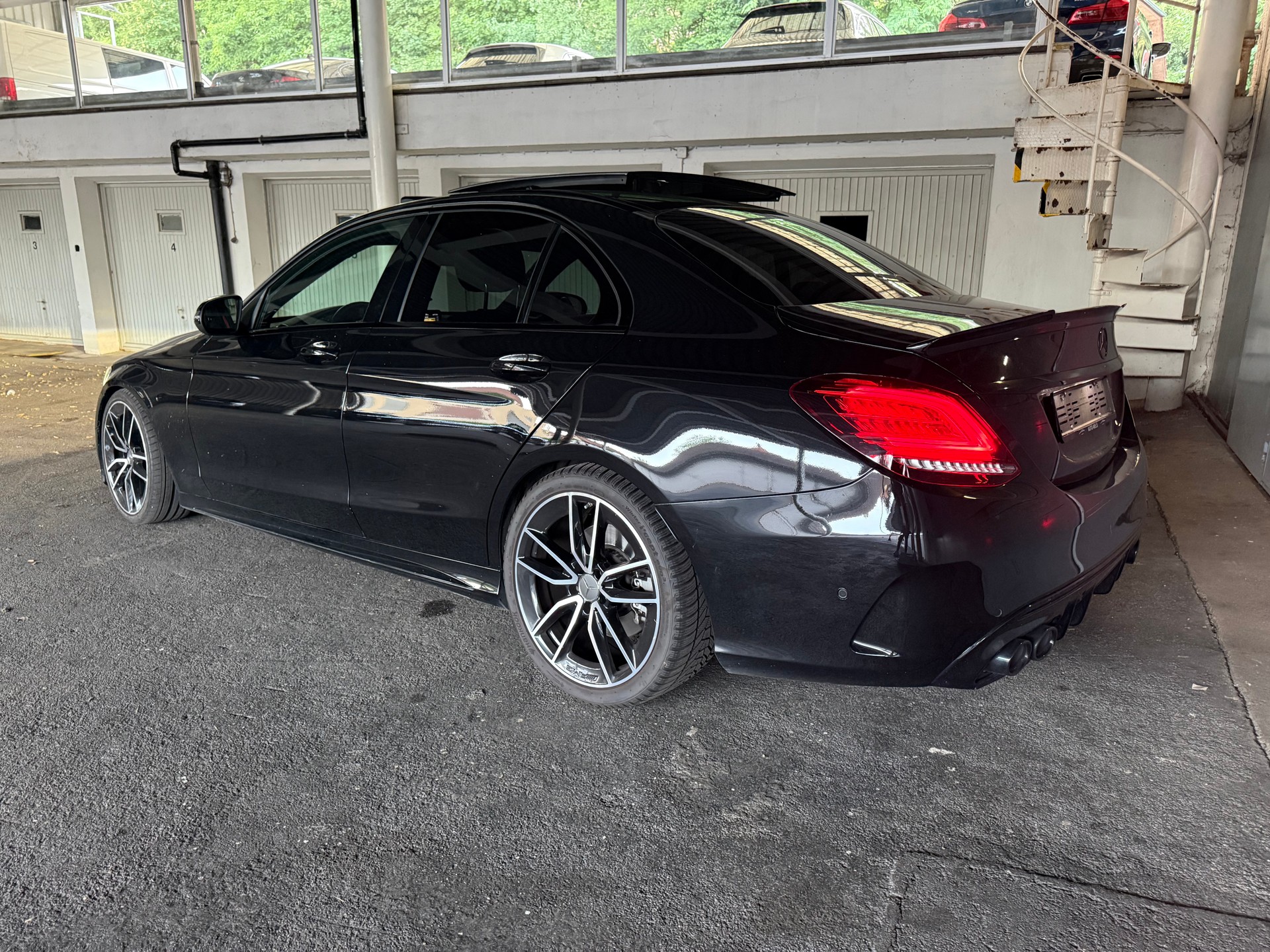 MERCEDES-BENZ C 43 AMG 4Matic 9G-Tronic-image-3