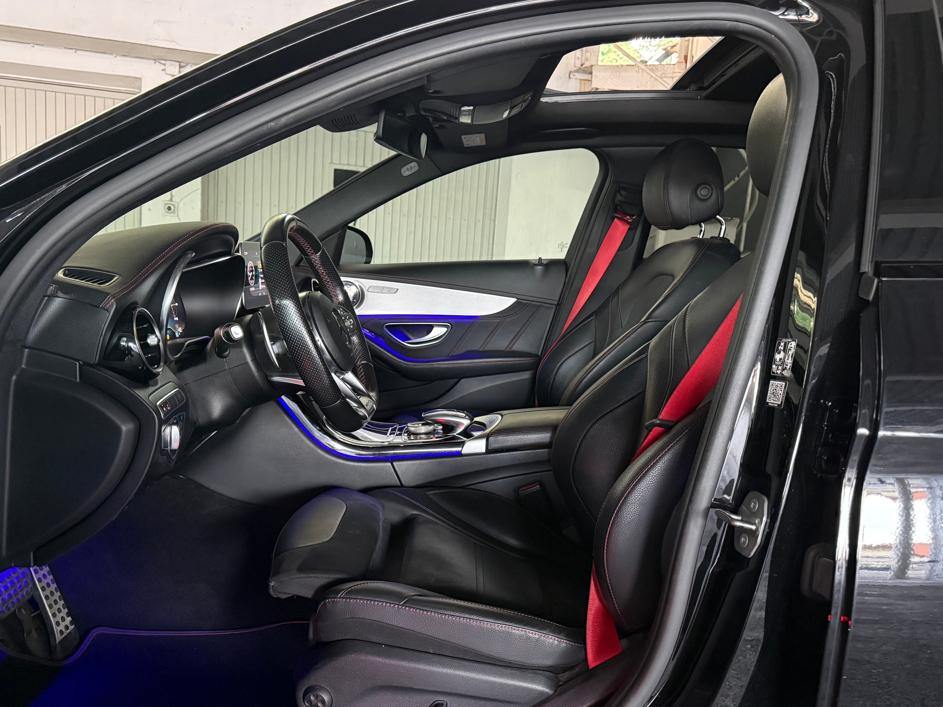 MERCEDES-BENZ C 43 AMG 4Matic 9G-Tronic-image-10