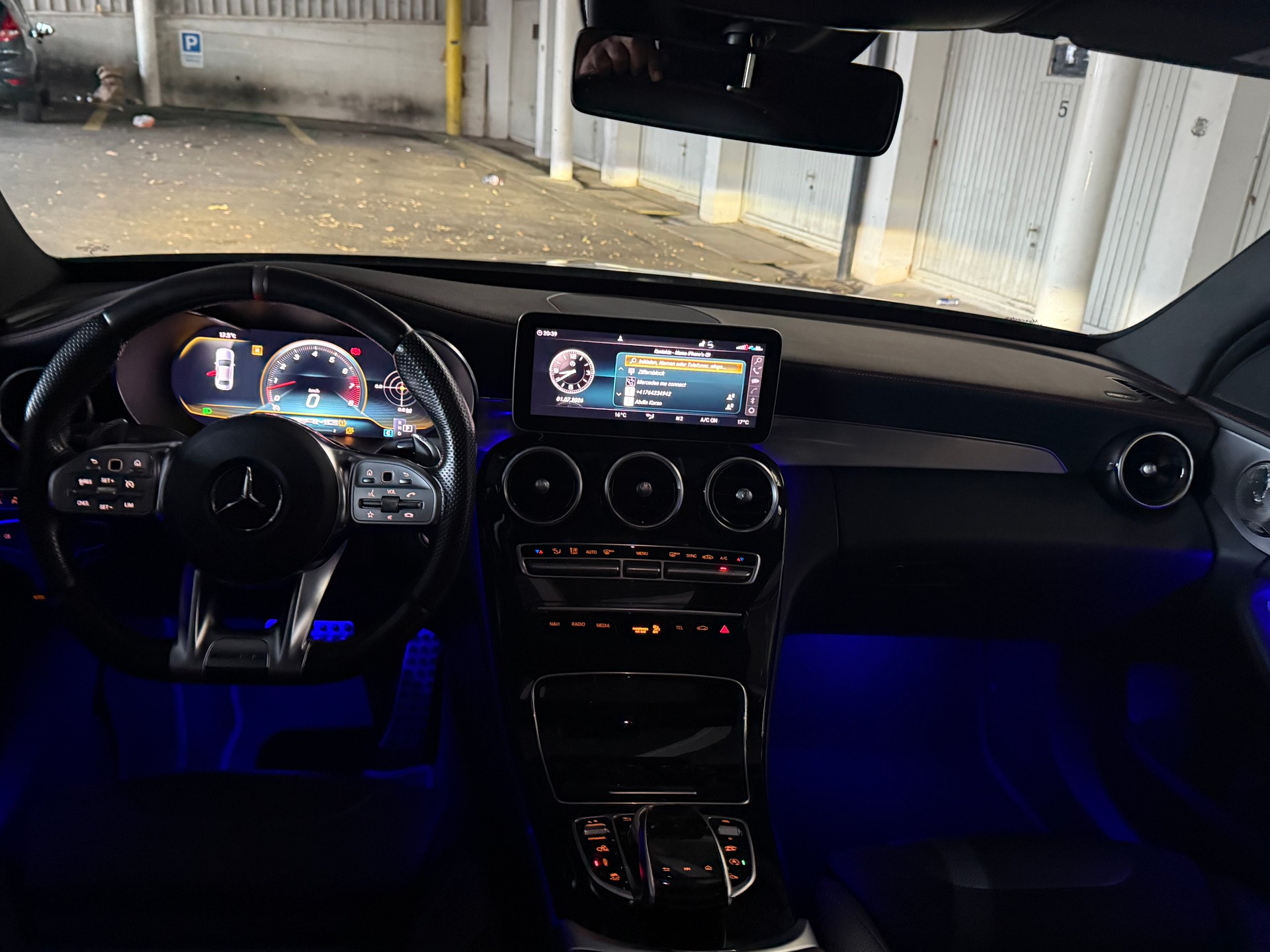 MERCEDES-BENZ C 43 AMG 4Matic 9G-Tronic-image-12