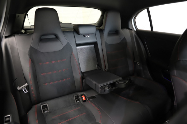 MERCEDES-BENZ A 220 4Matic 8G-DCT-image-10