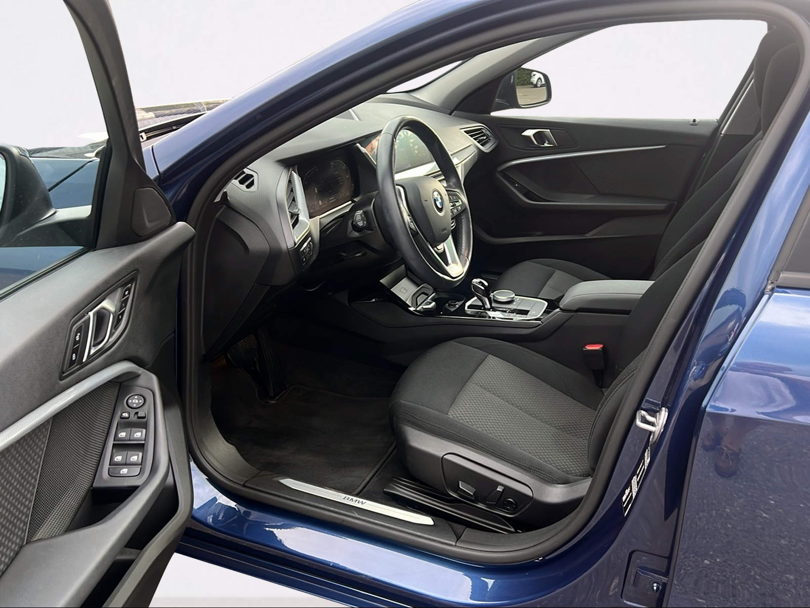 BMW 118i Steptronic-image-9