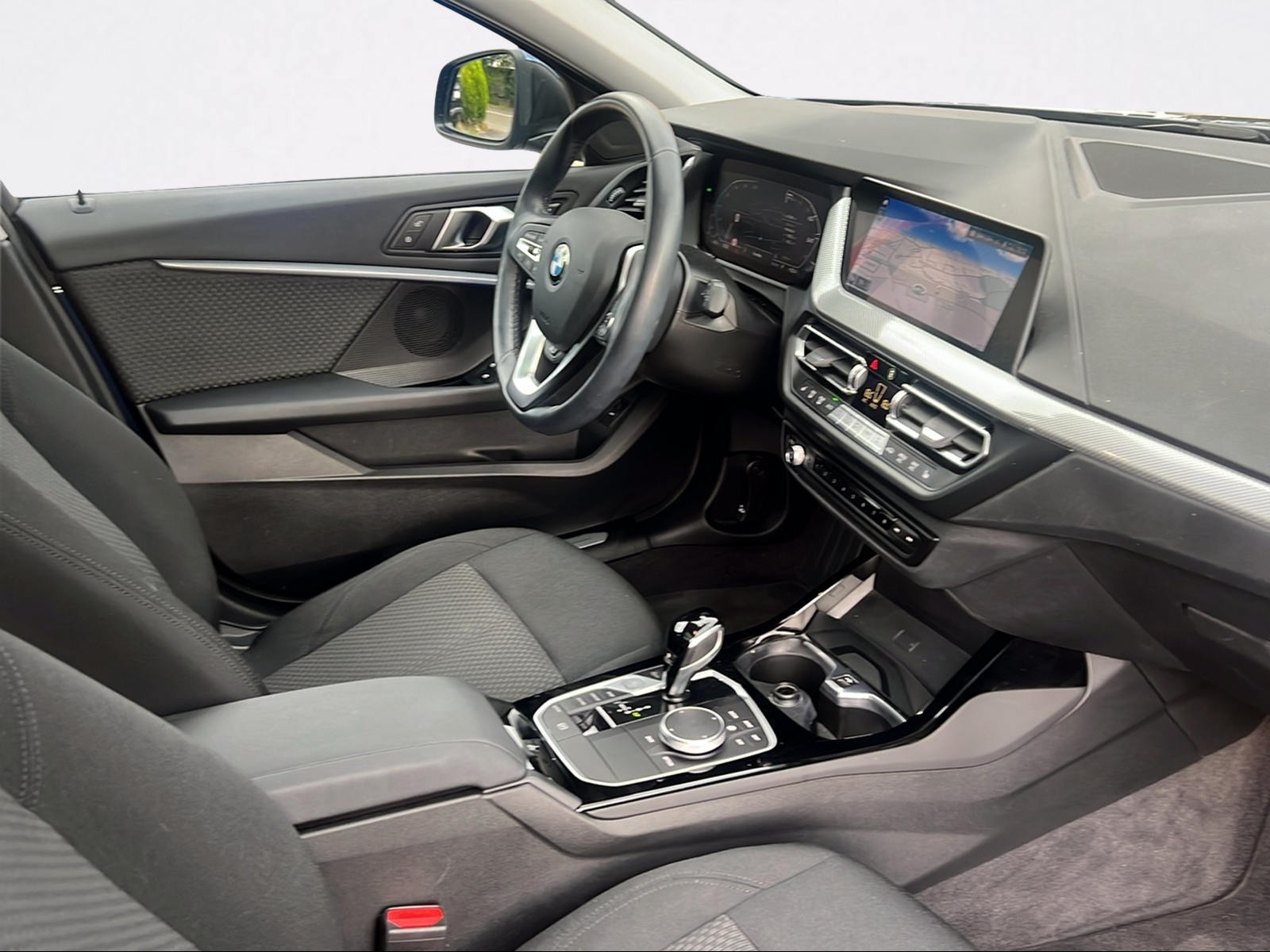BMW 118i Steptronic-image-2