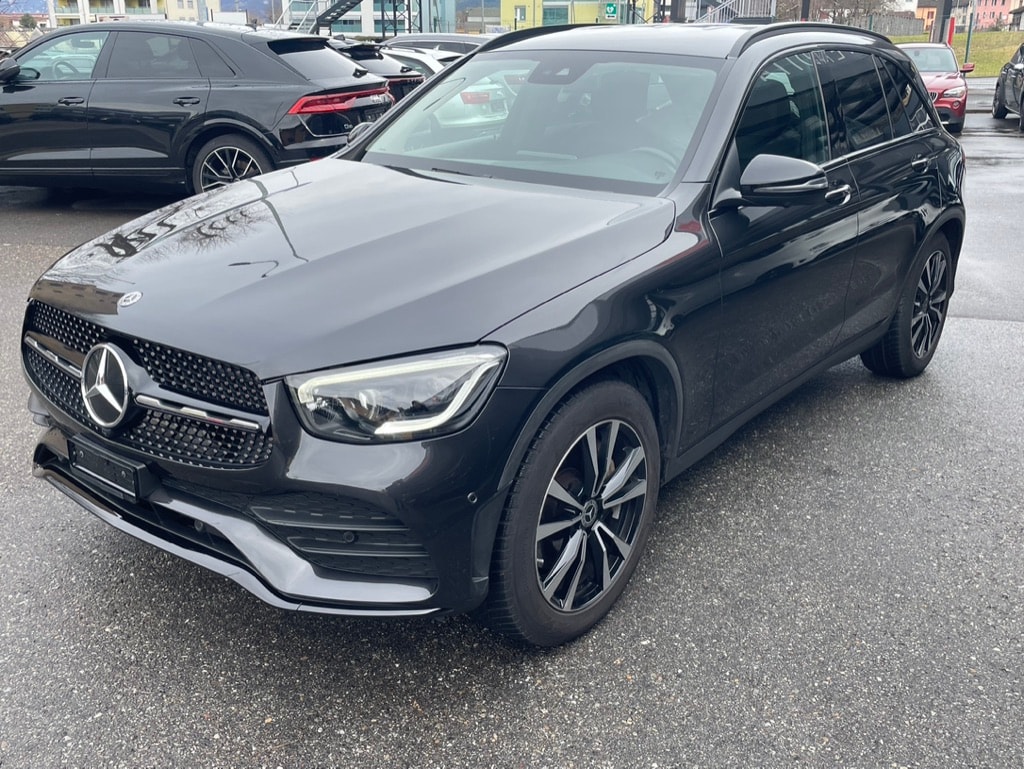 MERCEDES-BENZ GLC 300 d AMG Line 4Matic 9G-Tronic-image-0