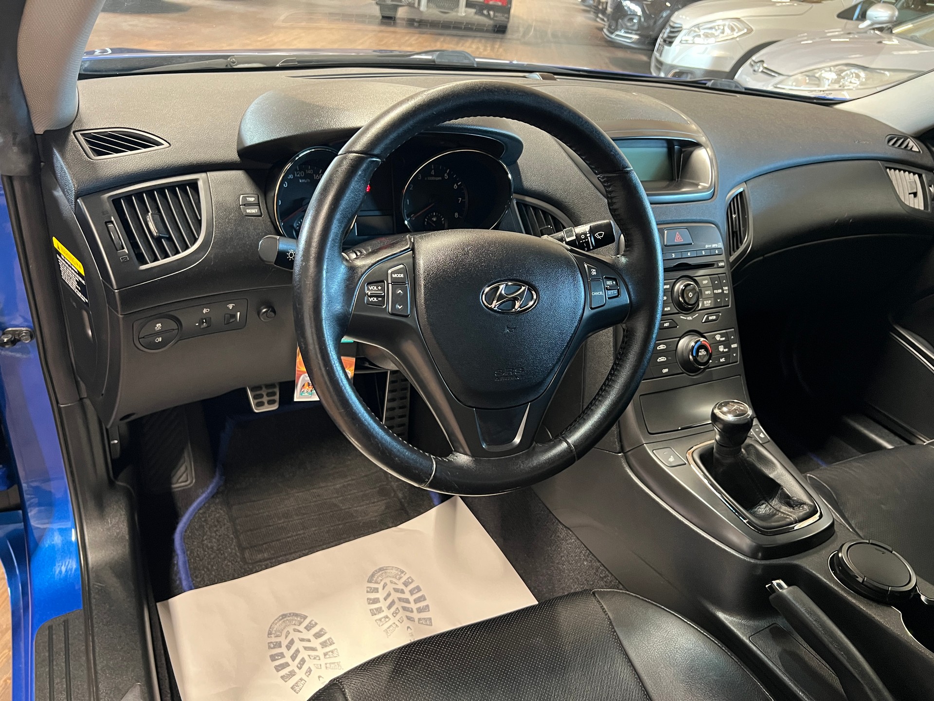 HYUNDAI Genesis 2.0 Turbo-image-9