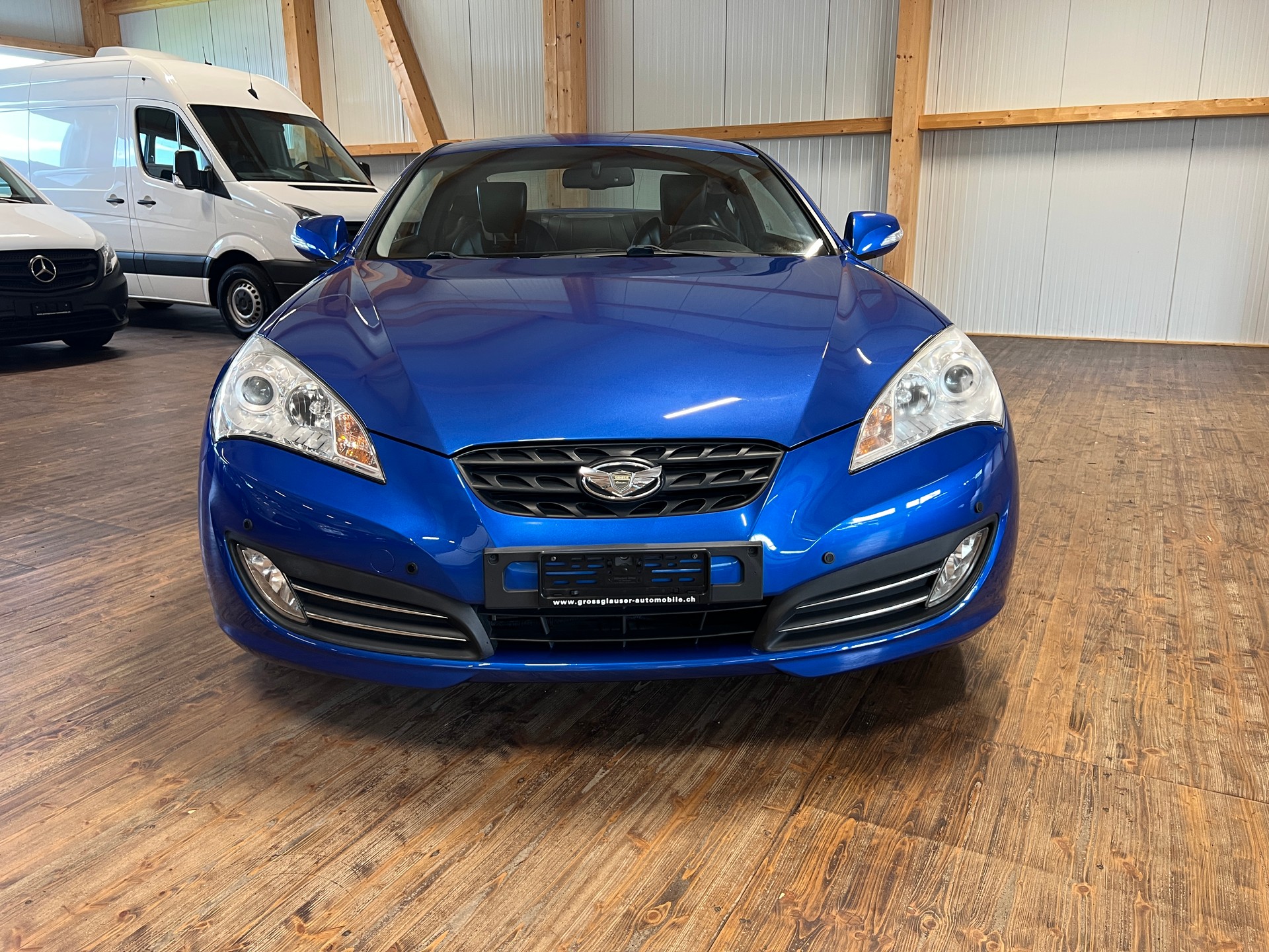 HYUNDAI Genesis 2.0 Turbo-image-1