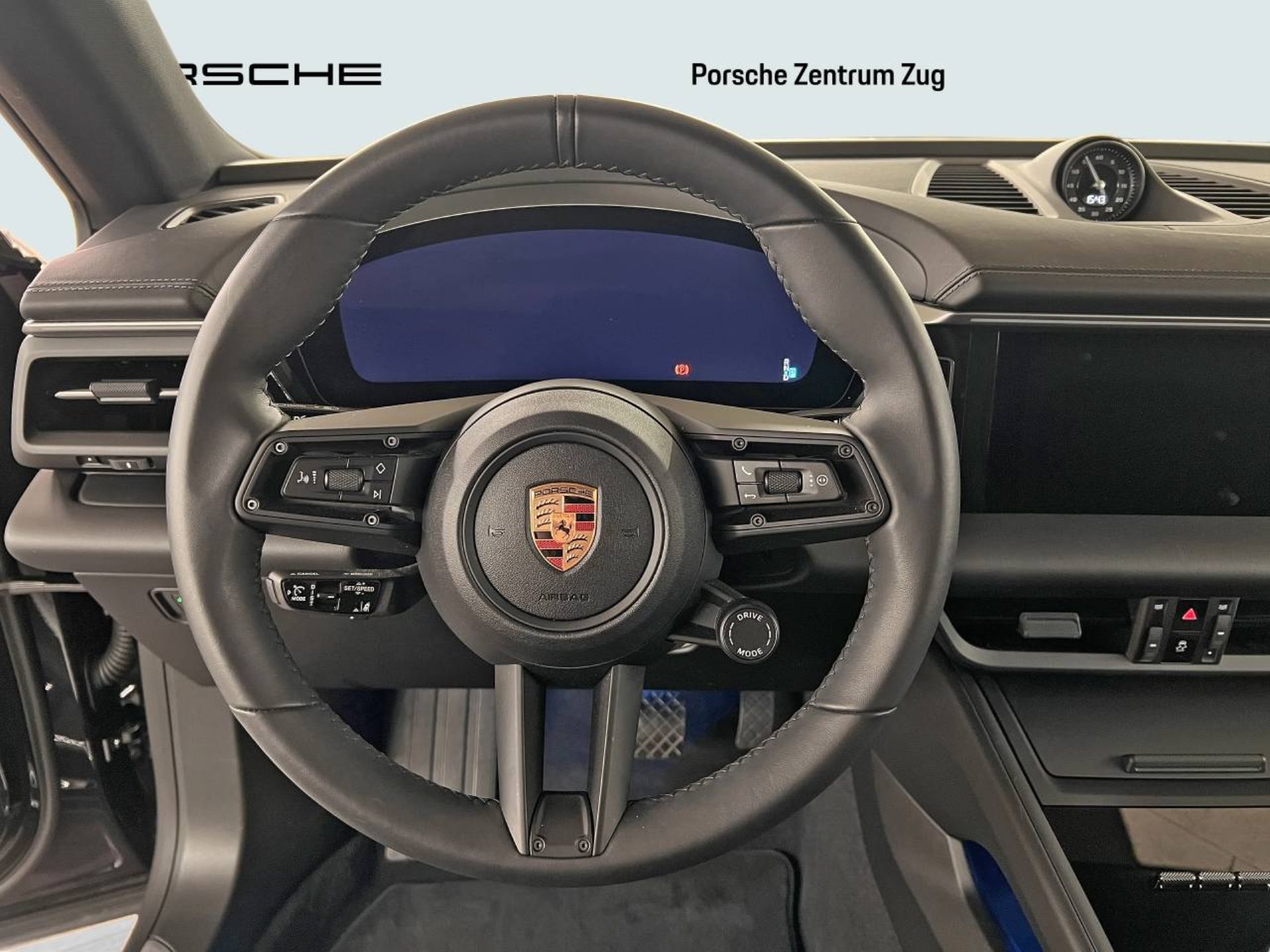 PORSCHE Macan 4-image-16
