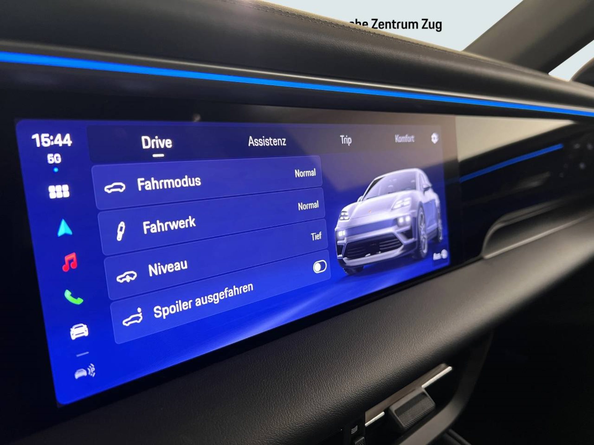 PORSCHE Macan 4-image-29
