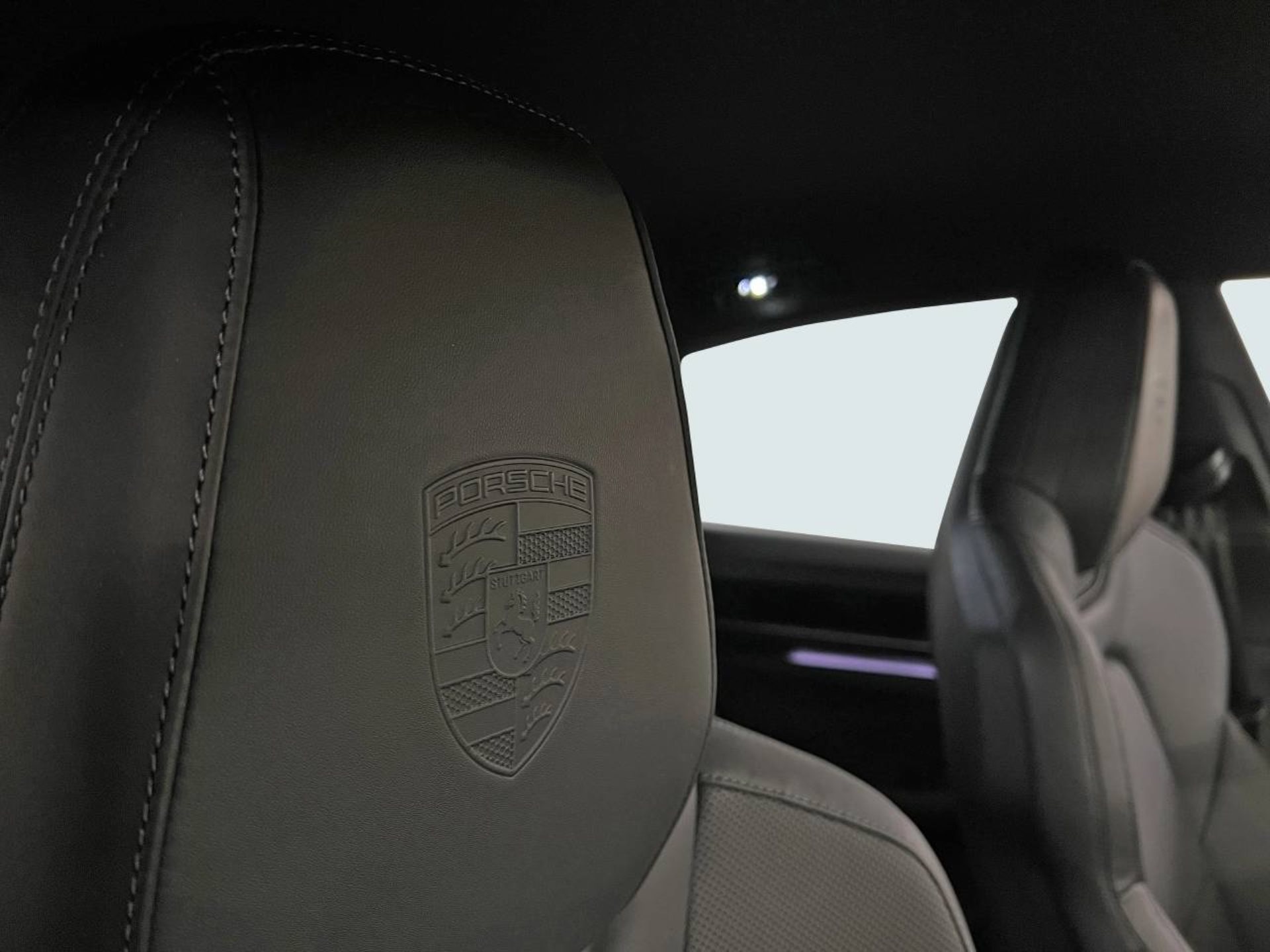 PORSCHE Macan 4-image-22