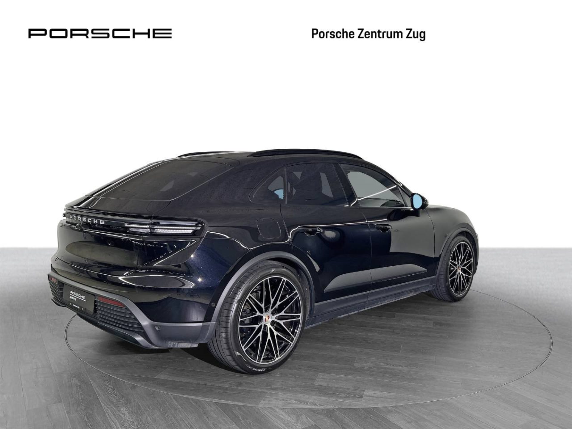 PORSCHE Macan 4-image-8