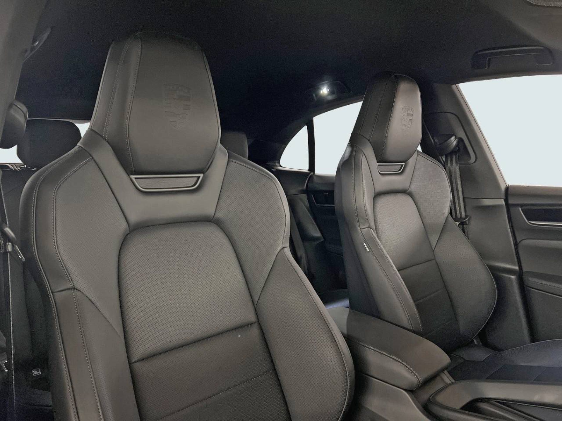 PORSCHE Macan 4-image-21