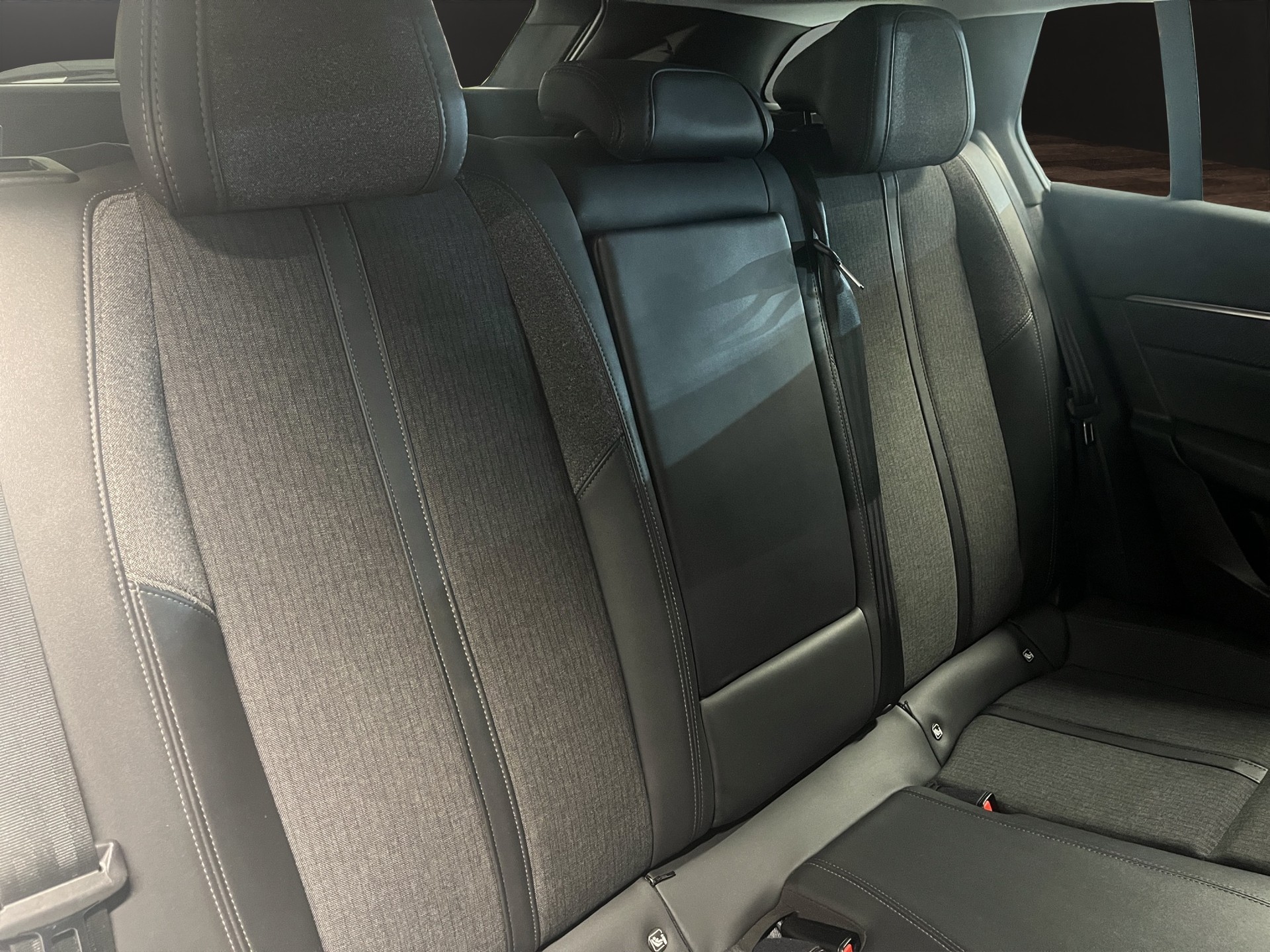 PEUGEOT 508 SW 1.6 Pure Tech Allure EAT8-image-8