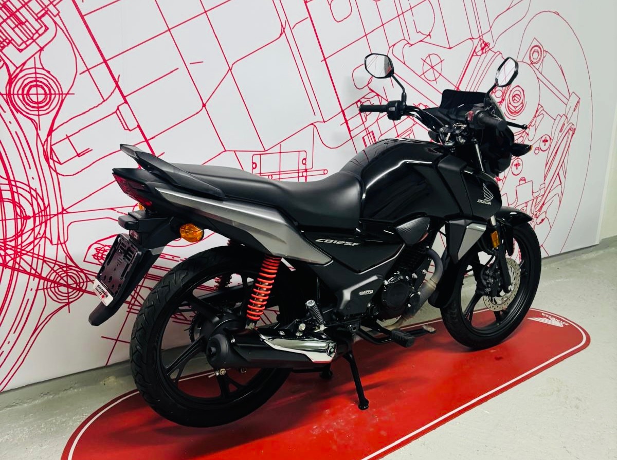 HONDA CBF 125 M-showroom-element-2