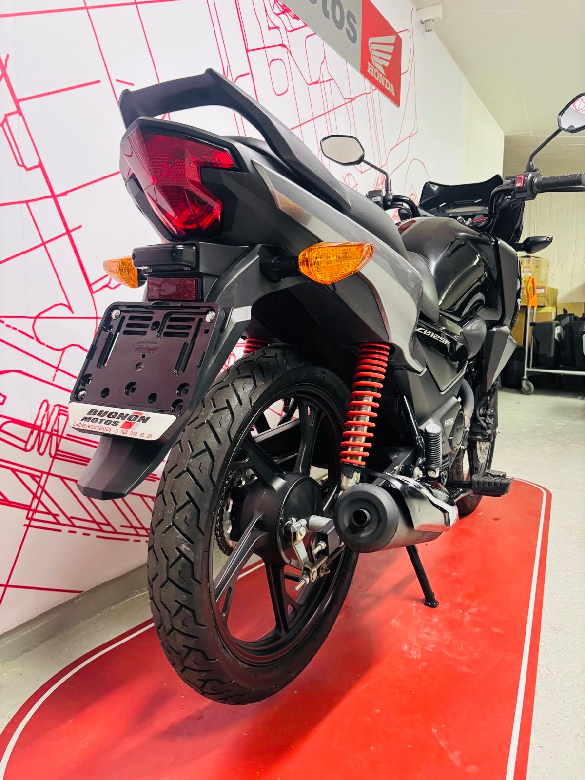 HONDA CBF 125 M-image-6