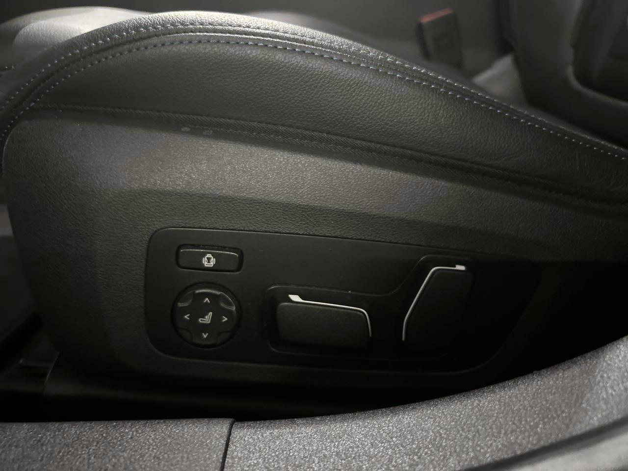 BMW 320d xDrive Touring M Sport-image-15
