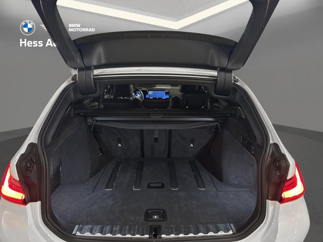 BMW 320d xDrive Touring M Sport-image-8