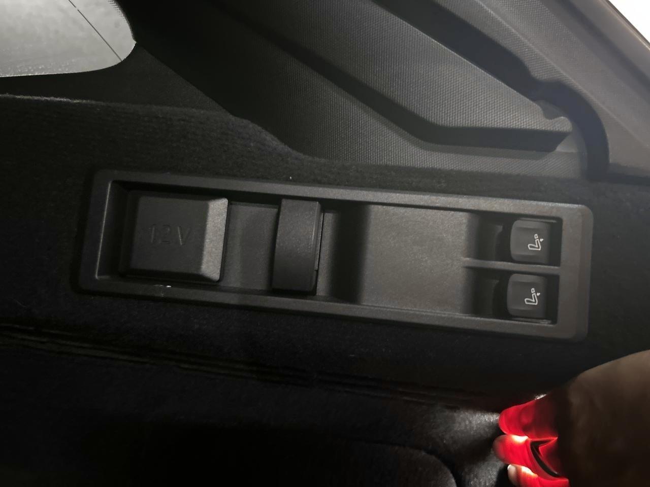 BMW 320d xDrive Touring M Sport-image-26