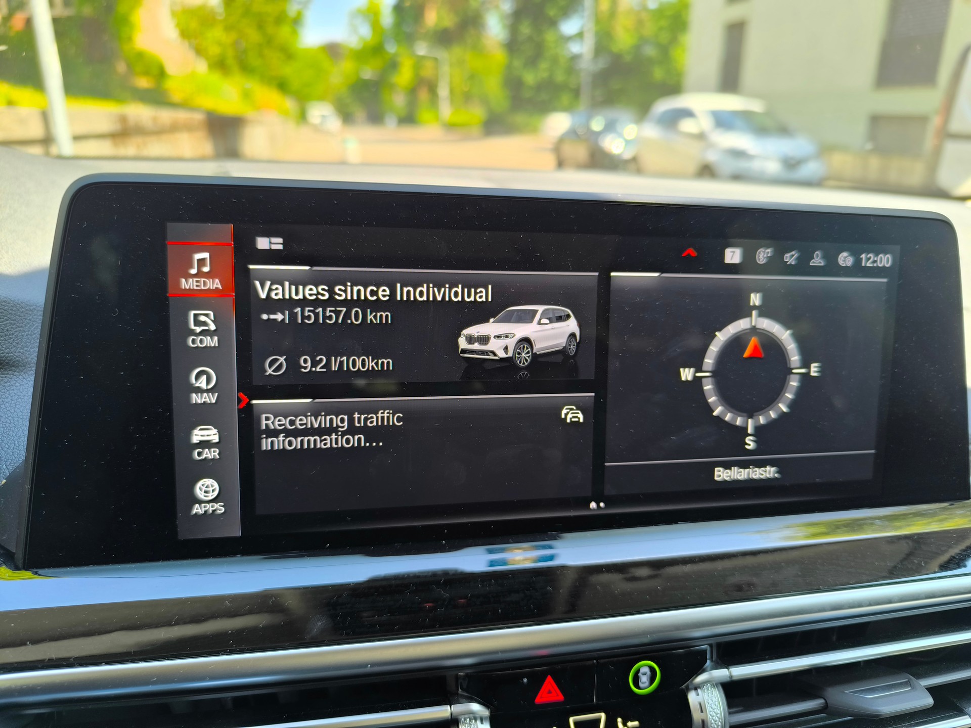 BMW 30i xDrive-image-1
