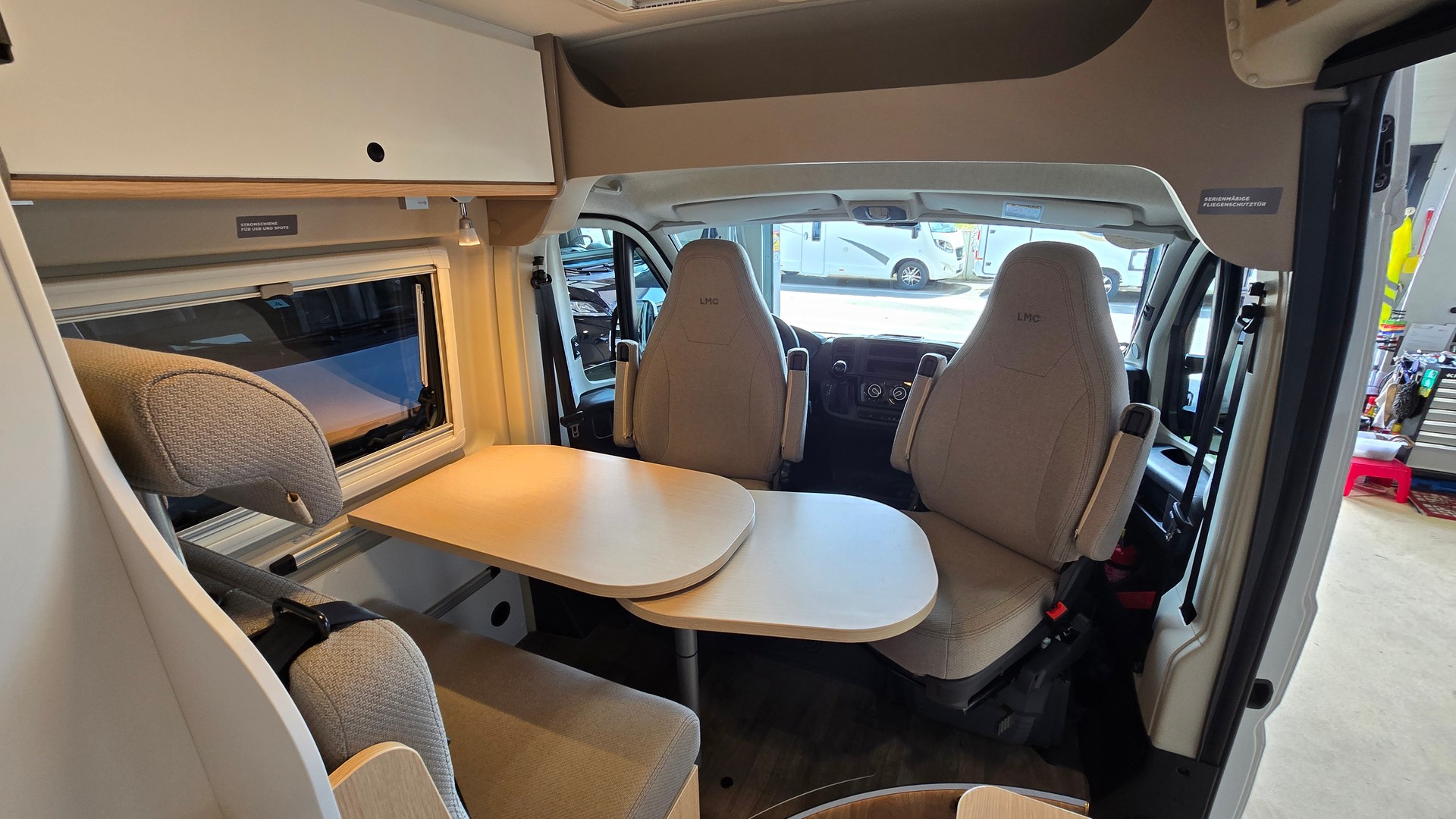 LMC Innovan Pure 640 *MJ26* Citroen Jumper 2.2BlueHdi 140PS-image-11