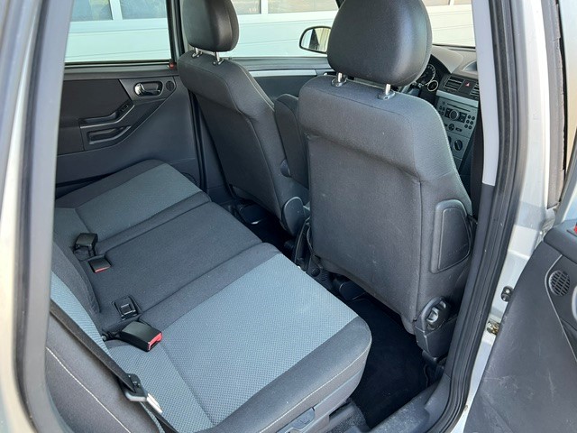 OPEL Meriva 1.6i-16 TP Cosmo-image-18