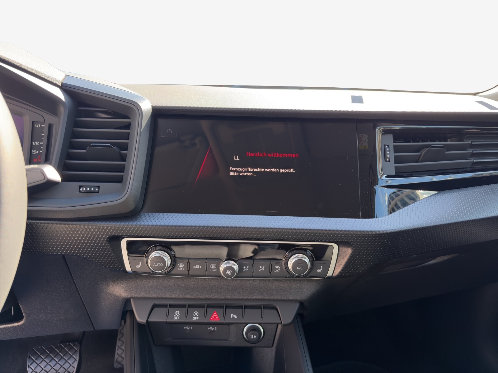AUDI A1 Sportback 30 TFSI Attraction S-tronic-image-10