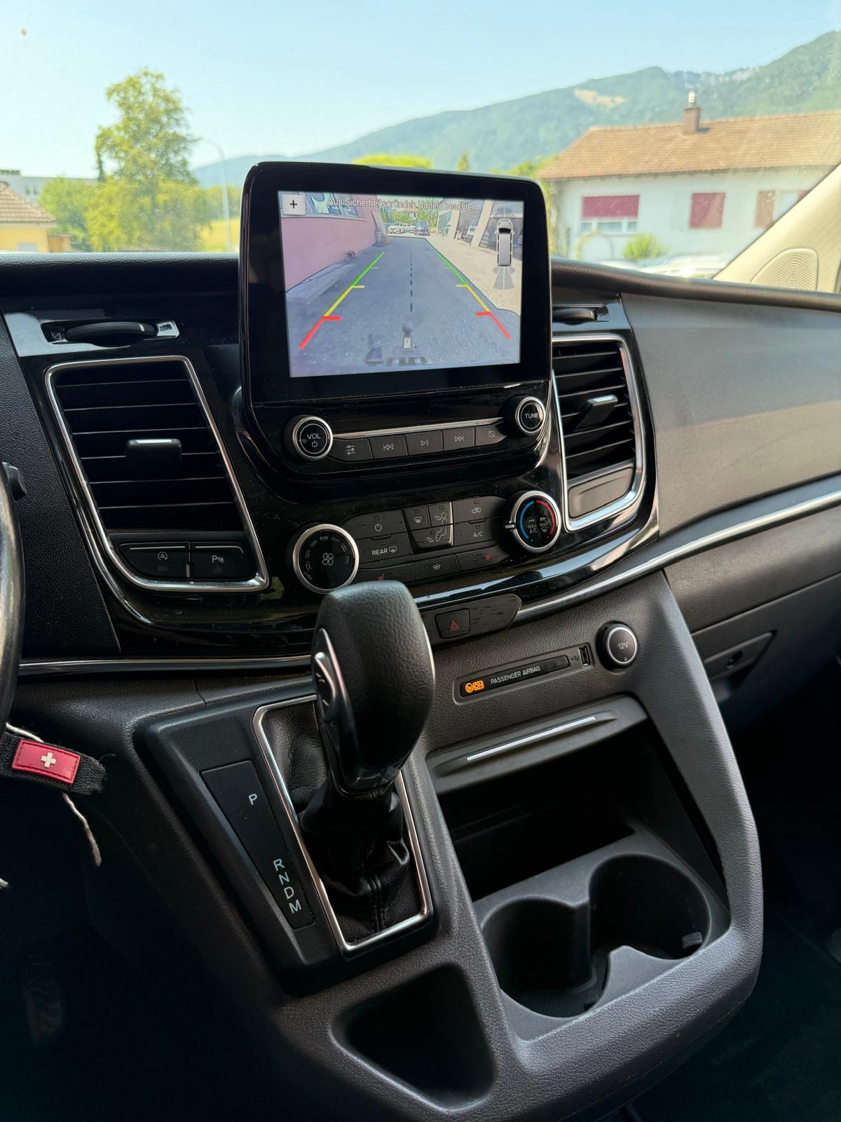 FORD Tourneo Custom 310 L1H1 Titanium SelectShift A-image-14