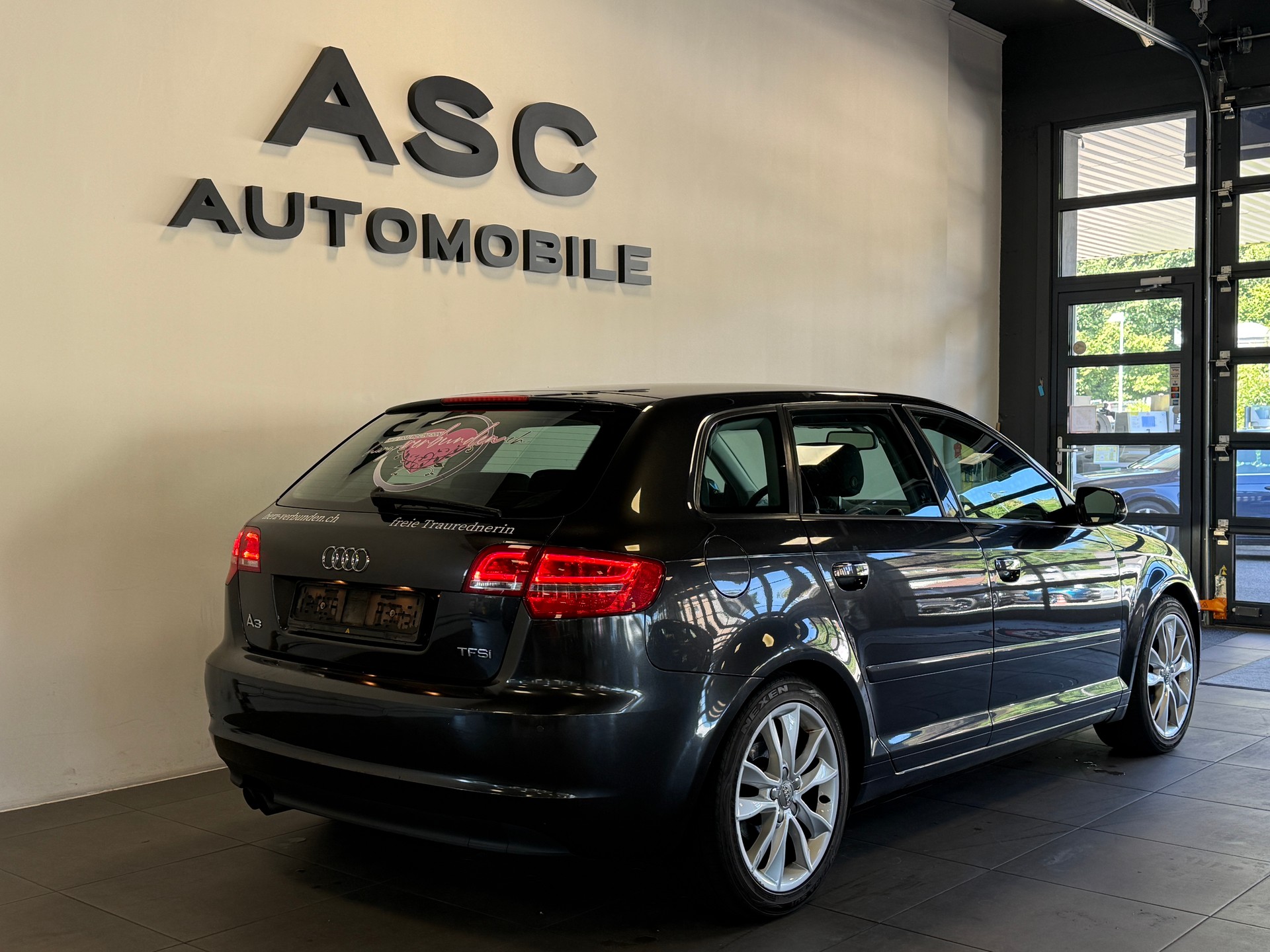 AUDI A3 Sportback 1.4 TFSI Ambition-image-3
