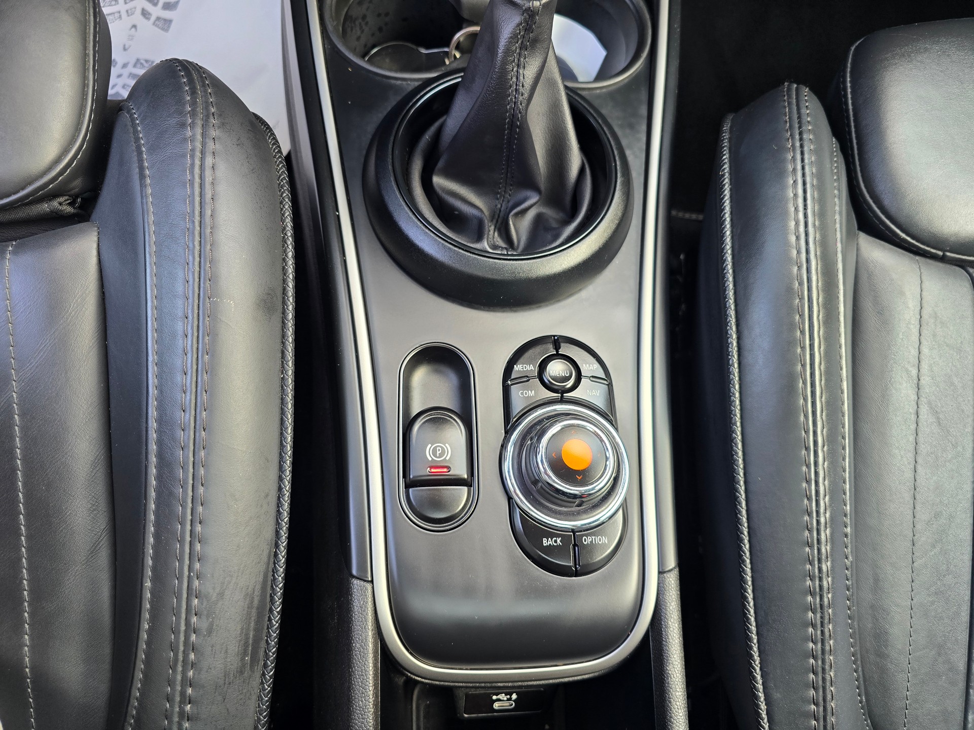 MINI Countryman Cooper SE Trafalgar ALL4 PHEV Steptronic-image-16