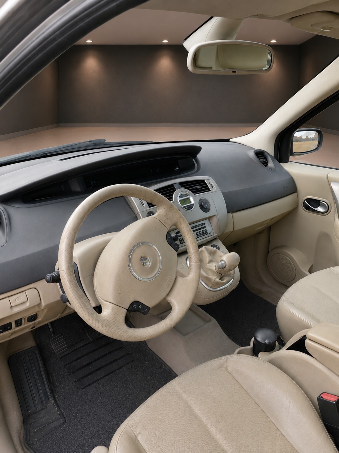 RENAULT Grand Scénic 2.0 16V Fairway Automatic-image-5