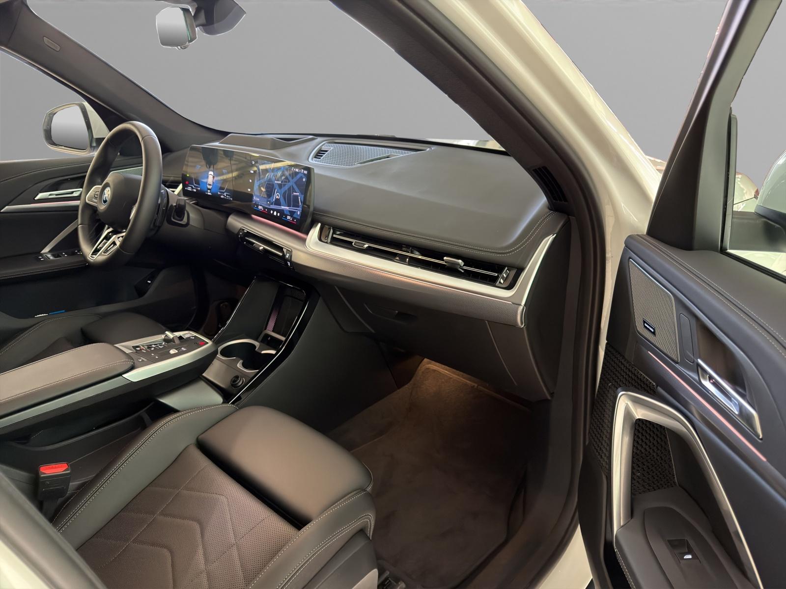BMW X1 30e xDrive M-SportPaket-image-19