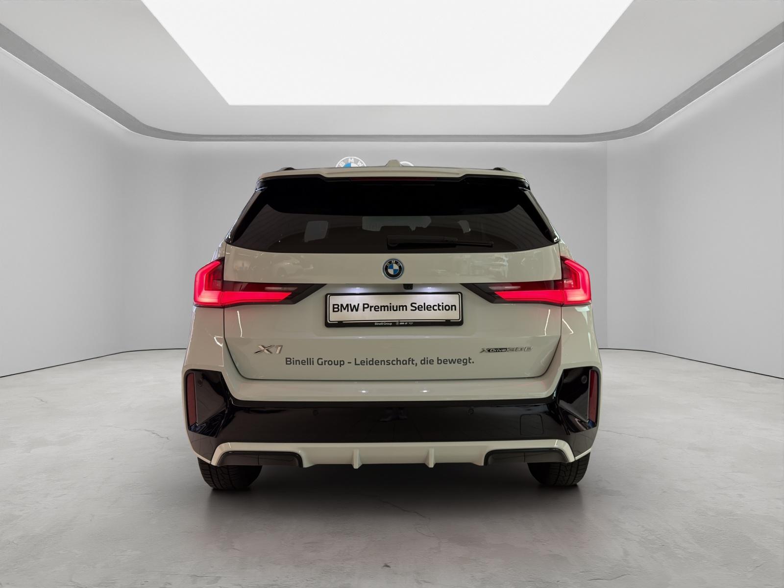 BMW X1 30e xDrive M-SportPaket-image-4
