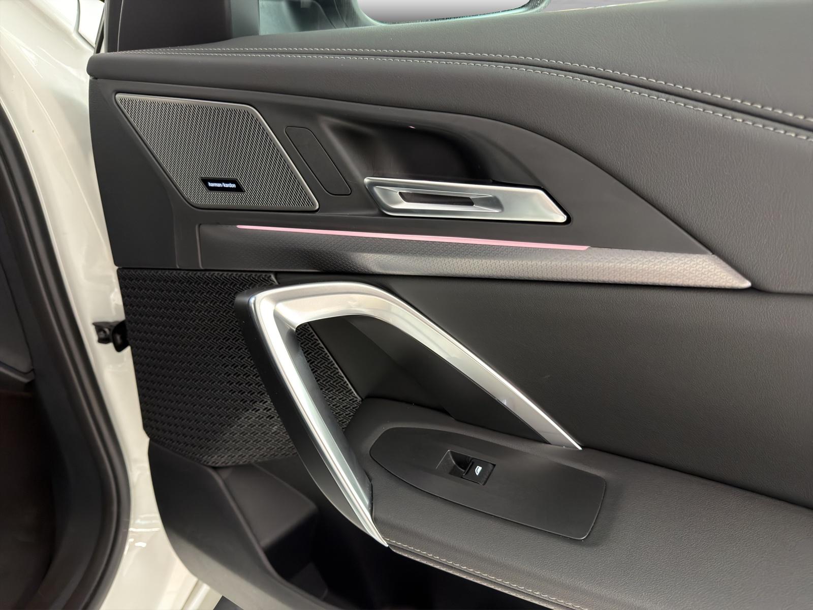 BMW X1 30e xDrive M-SportPaket-image-17