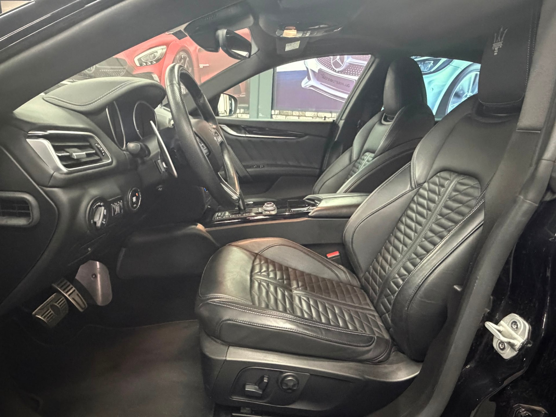 MASERATI Ghibli S Q4 3.0 GranSport Automatica-image-9