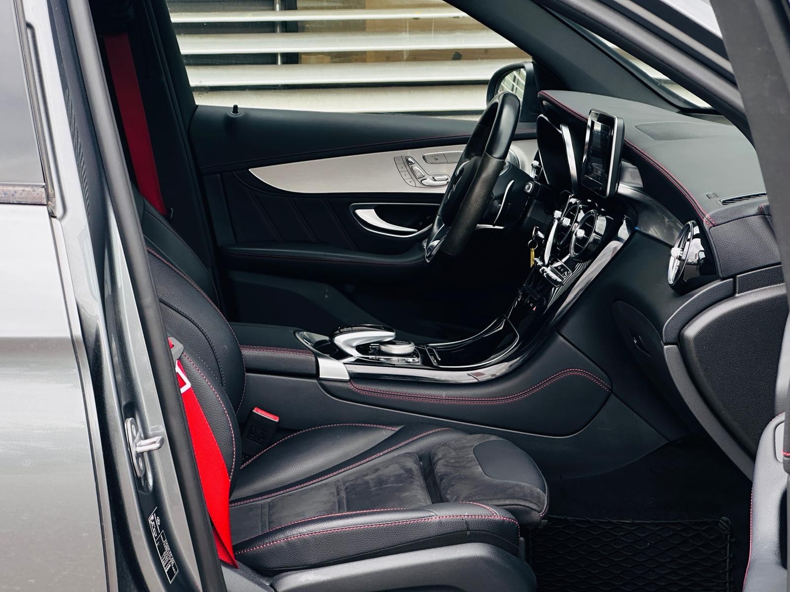 MERCEDES-BENZ GLC 43 AMG 4Matic 9G-Tronic-image-10