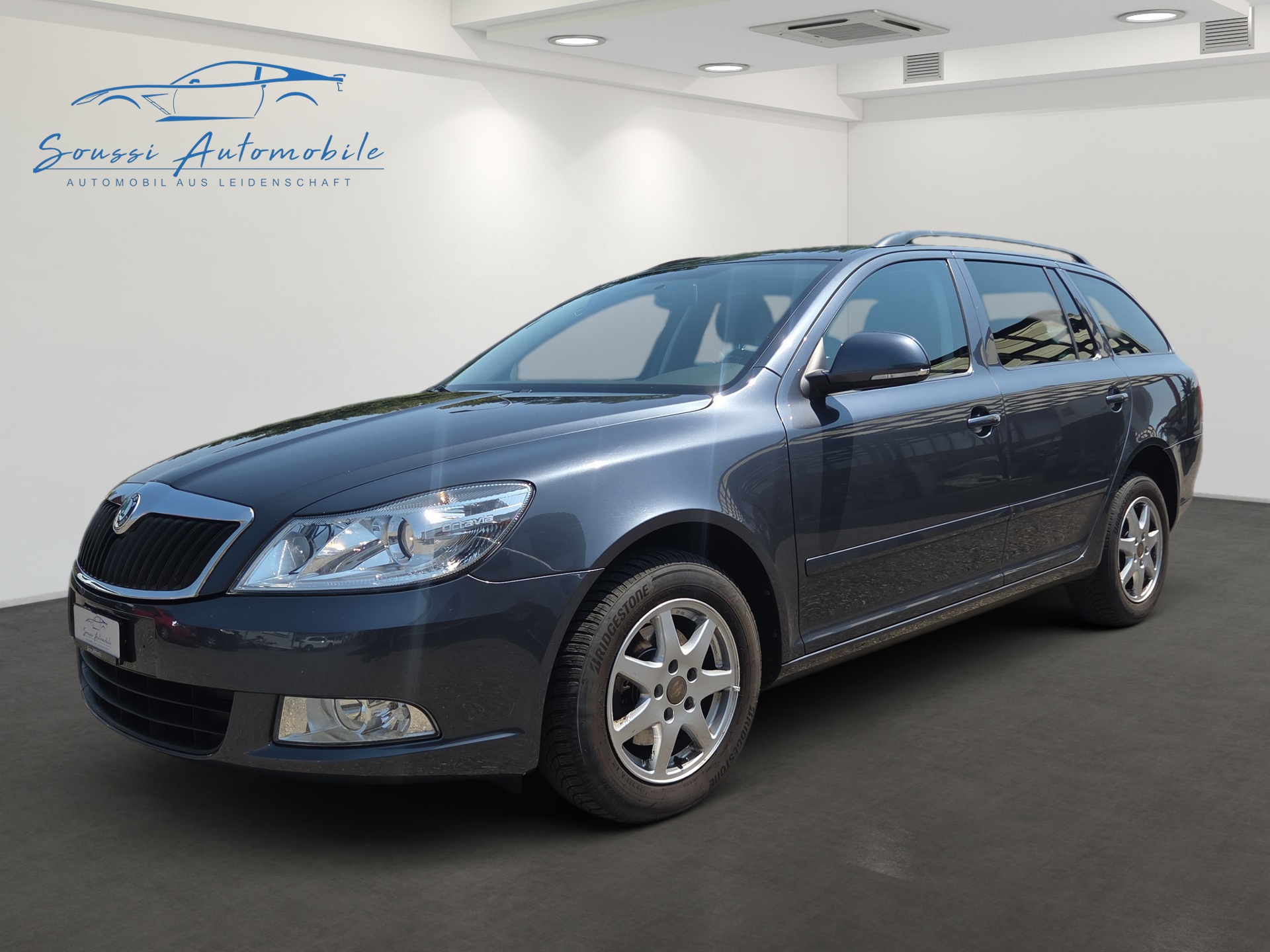 SKODA Octavia Combi 1.8 TSI Swiss Adventure 4x4-image-0